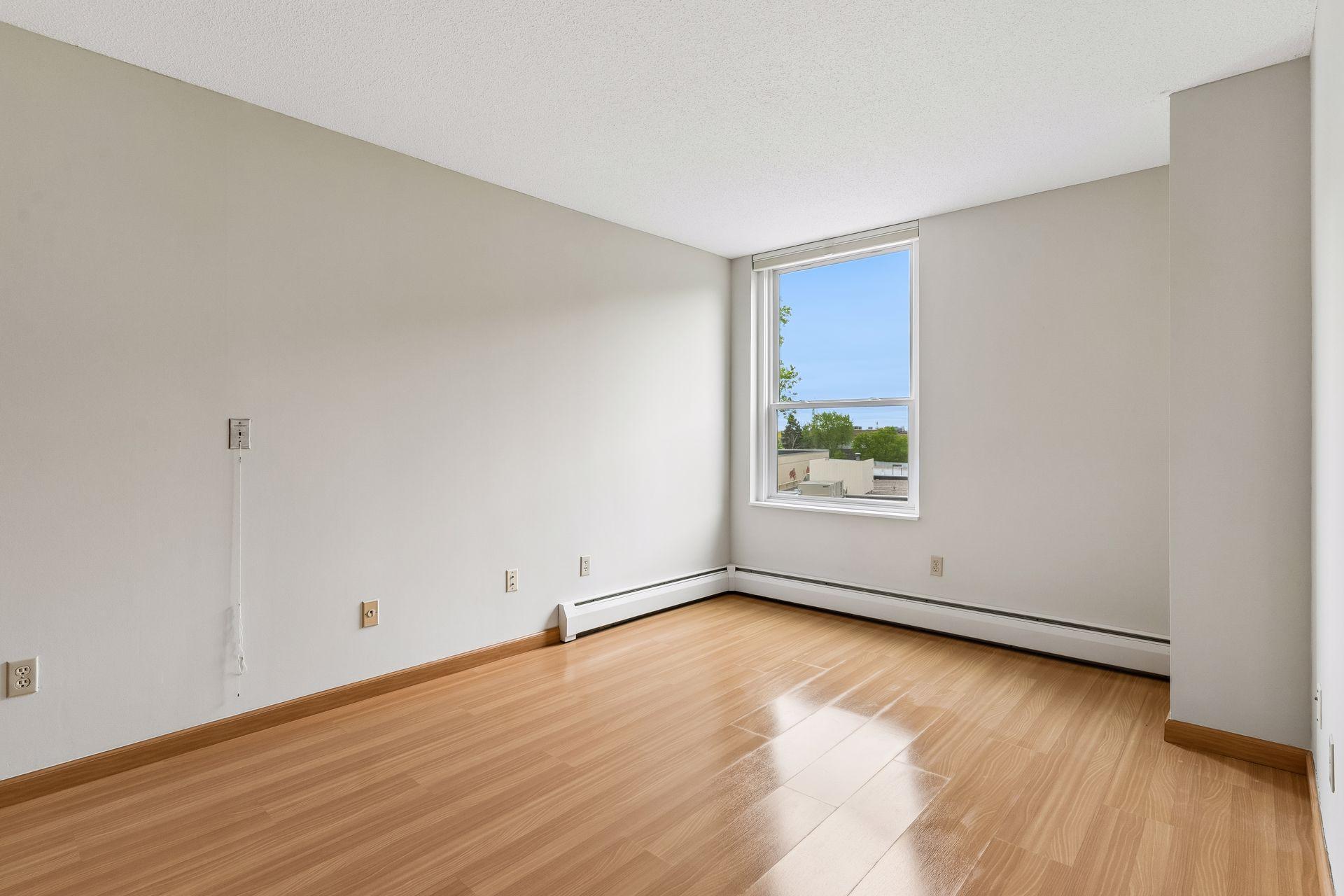 1425 W 28th Street 315 Property Photo 13
