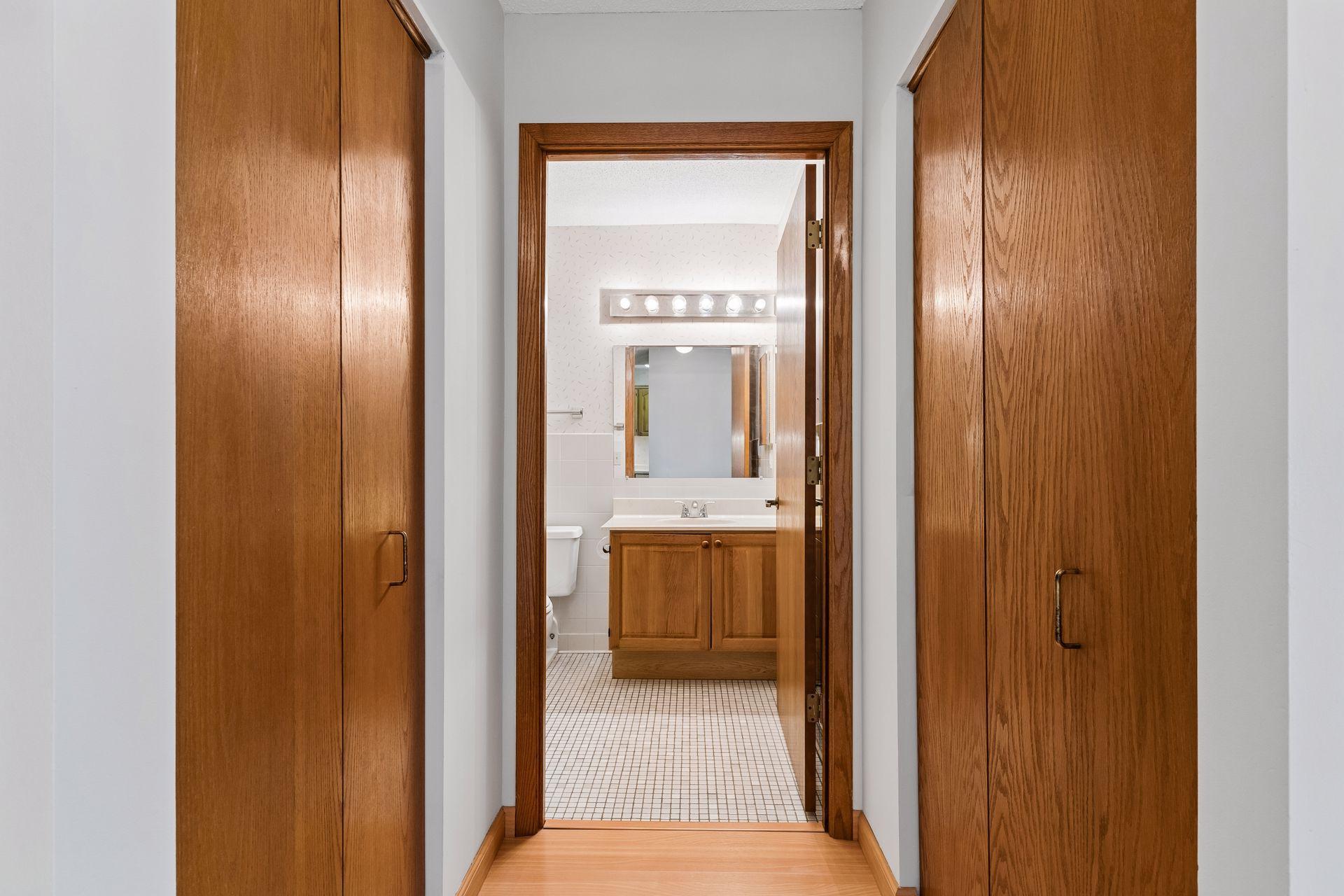 1425 W 28th Street 315 Property Photo 17