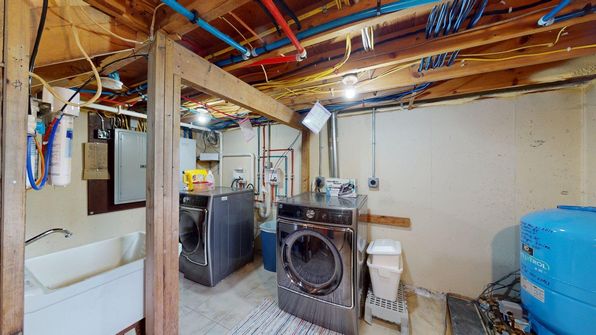 7485 Nelson Road Property Photo 40