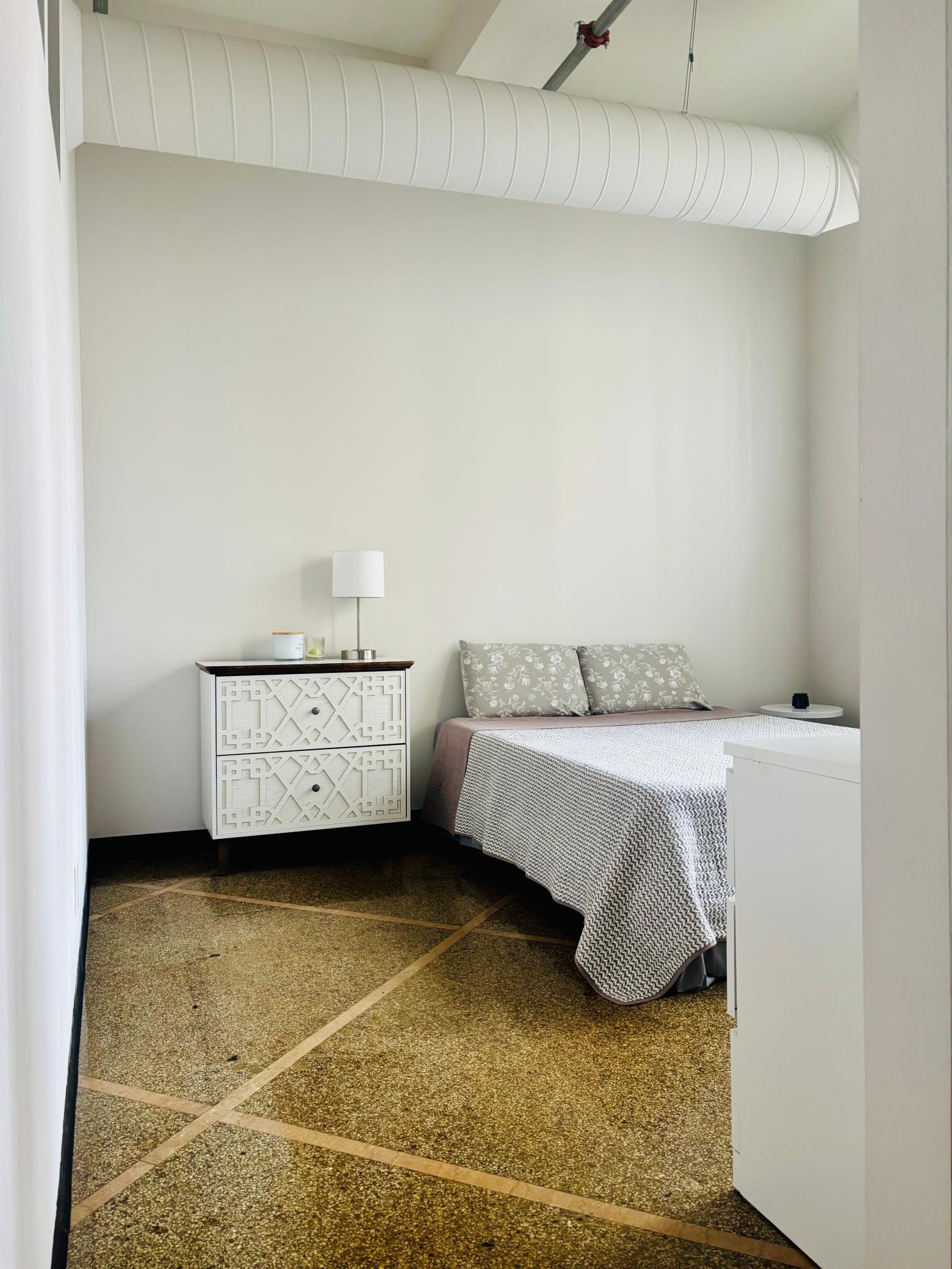 350 Saint Peter Street 608 Property Photo 8