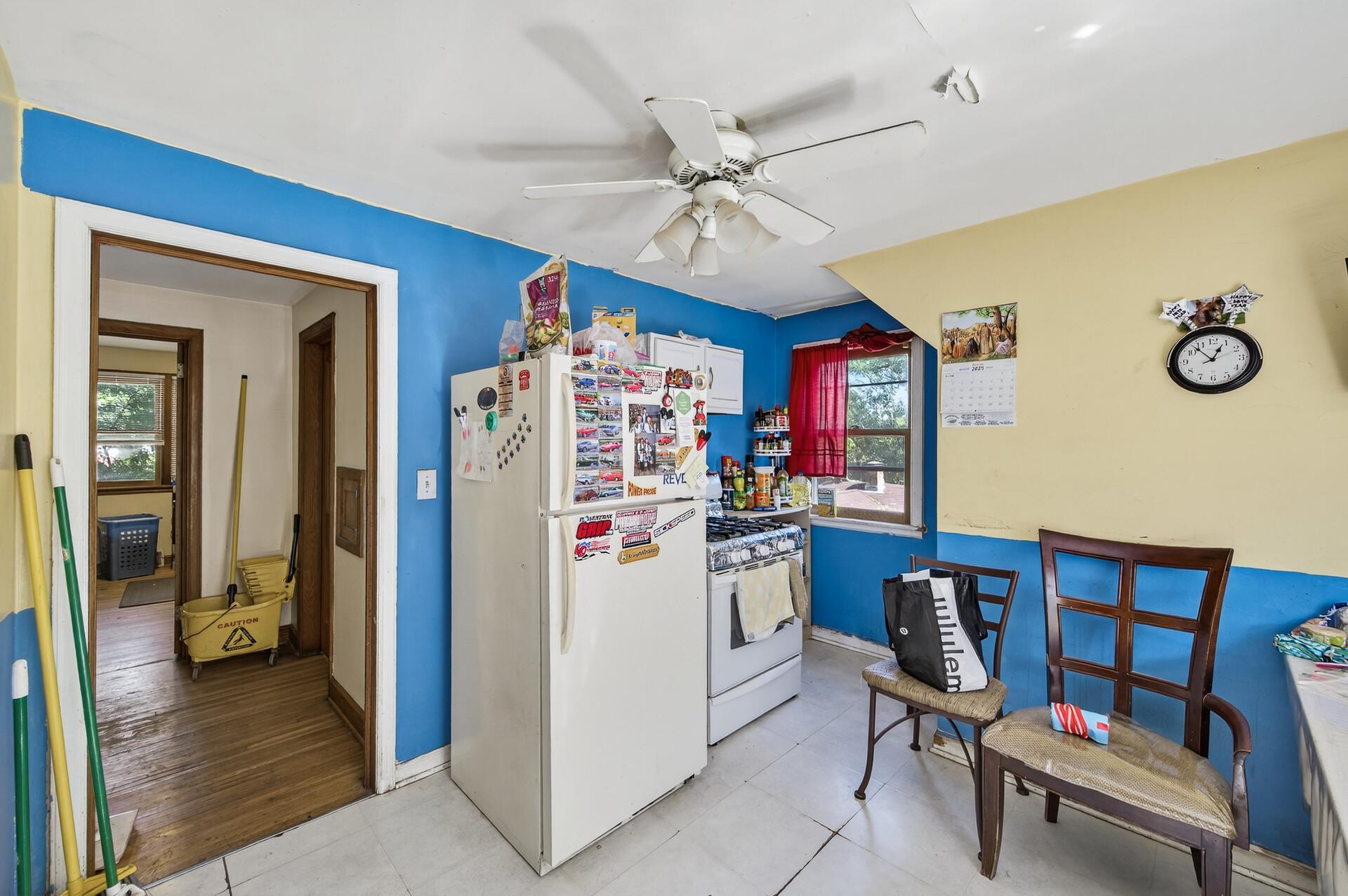 1562 Ivy Avenue E Property Photo 10