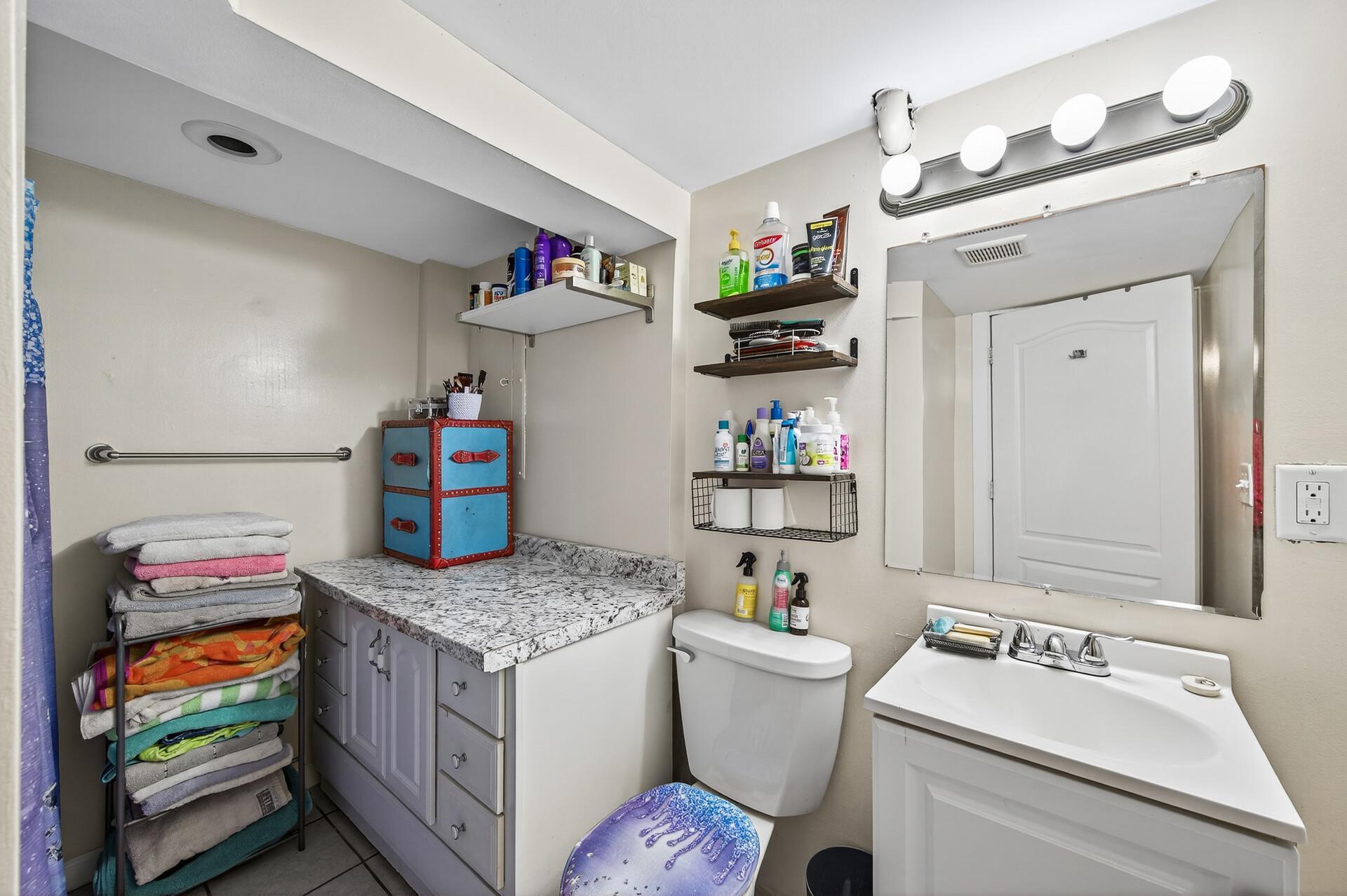 1562 Ivy Avenue E Property Photo 18