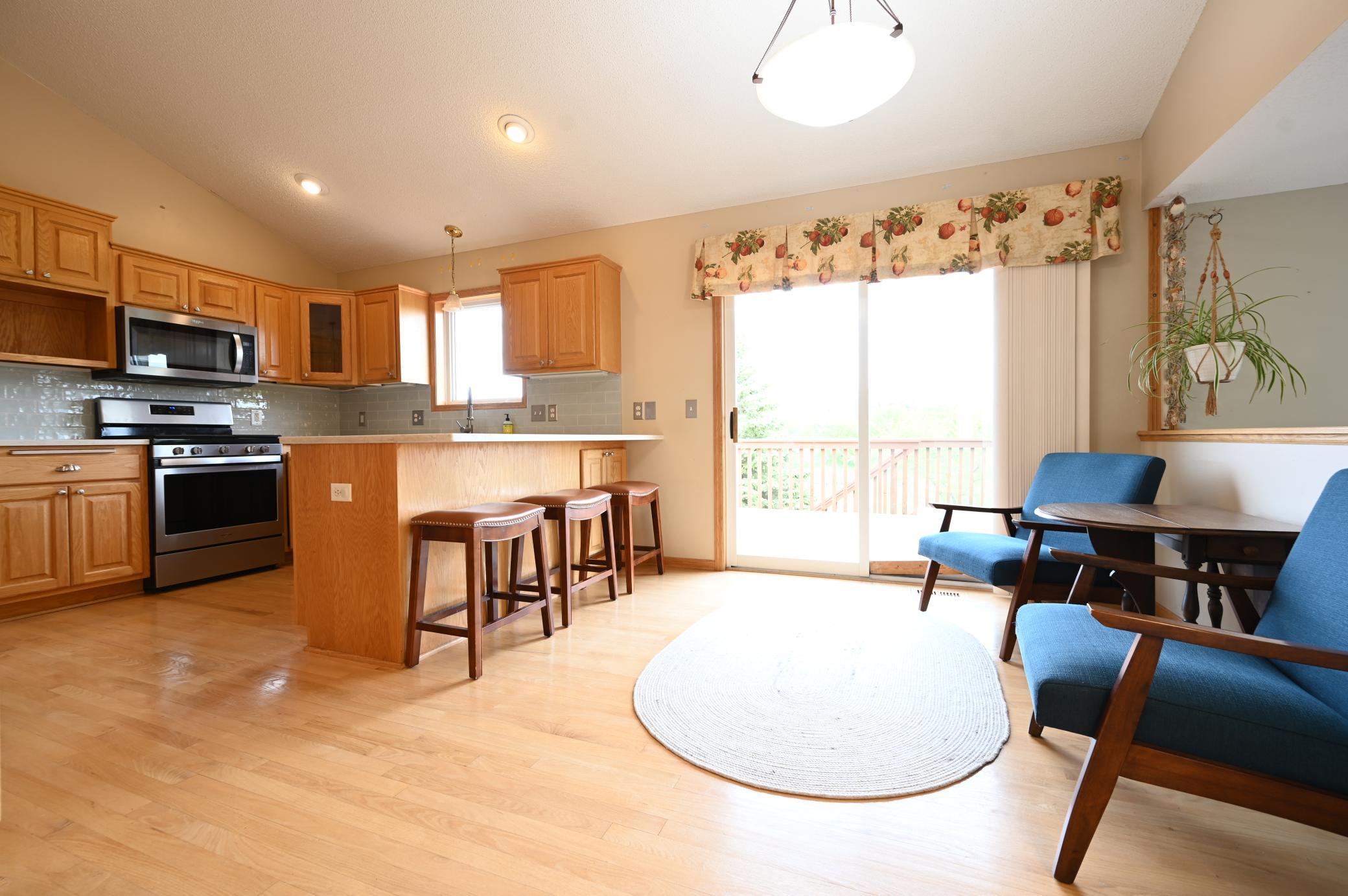 20247 Lake Ridge Drive Property Photo 10