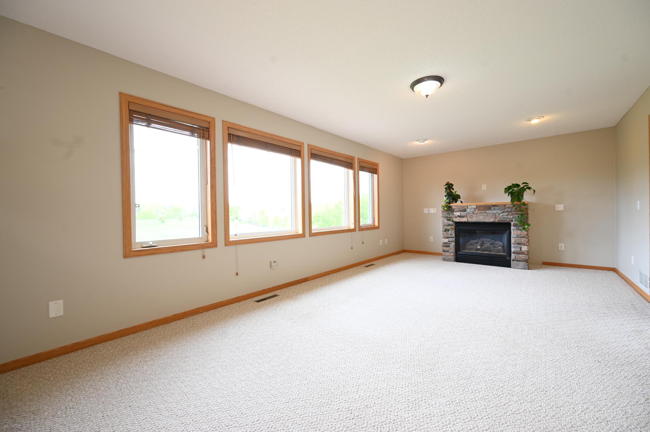 20247 Lake Ridge Drive Property Photo 13