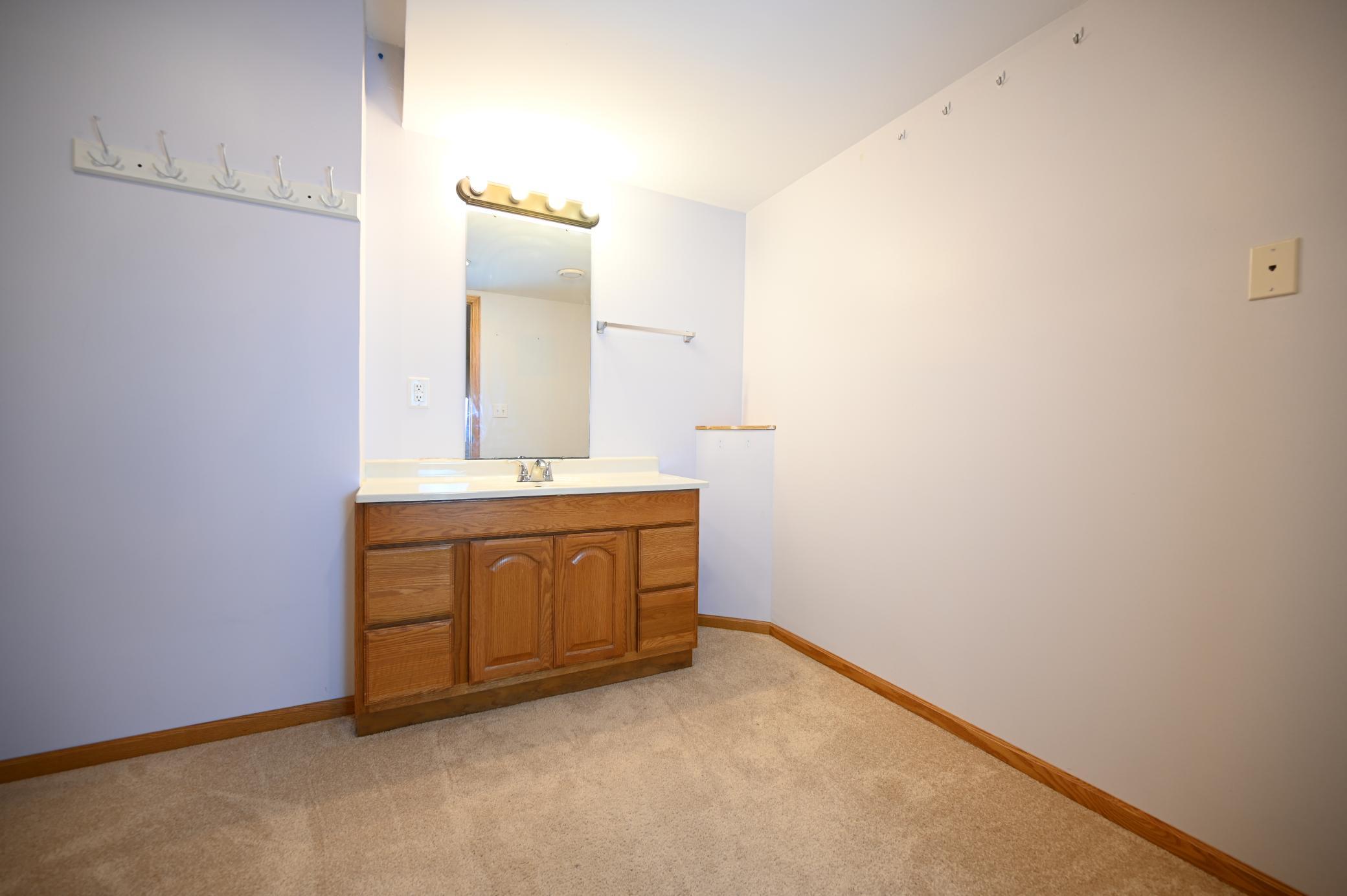 20247 Lake Ridge Drive Property Photo 33