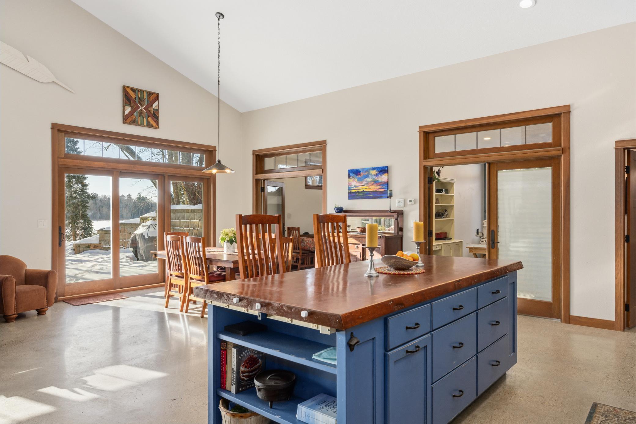22705 Deep Woods Lane Property Photo 8