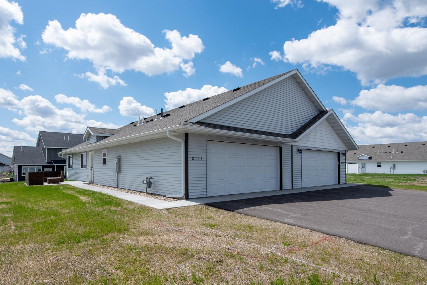 3111 Scotch Lane Property Photo 1