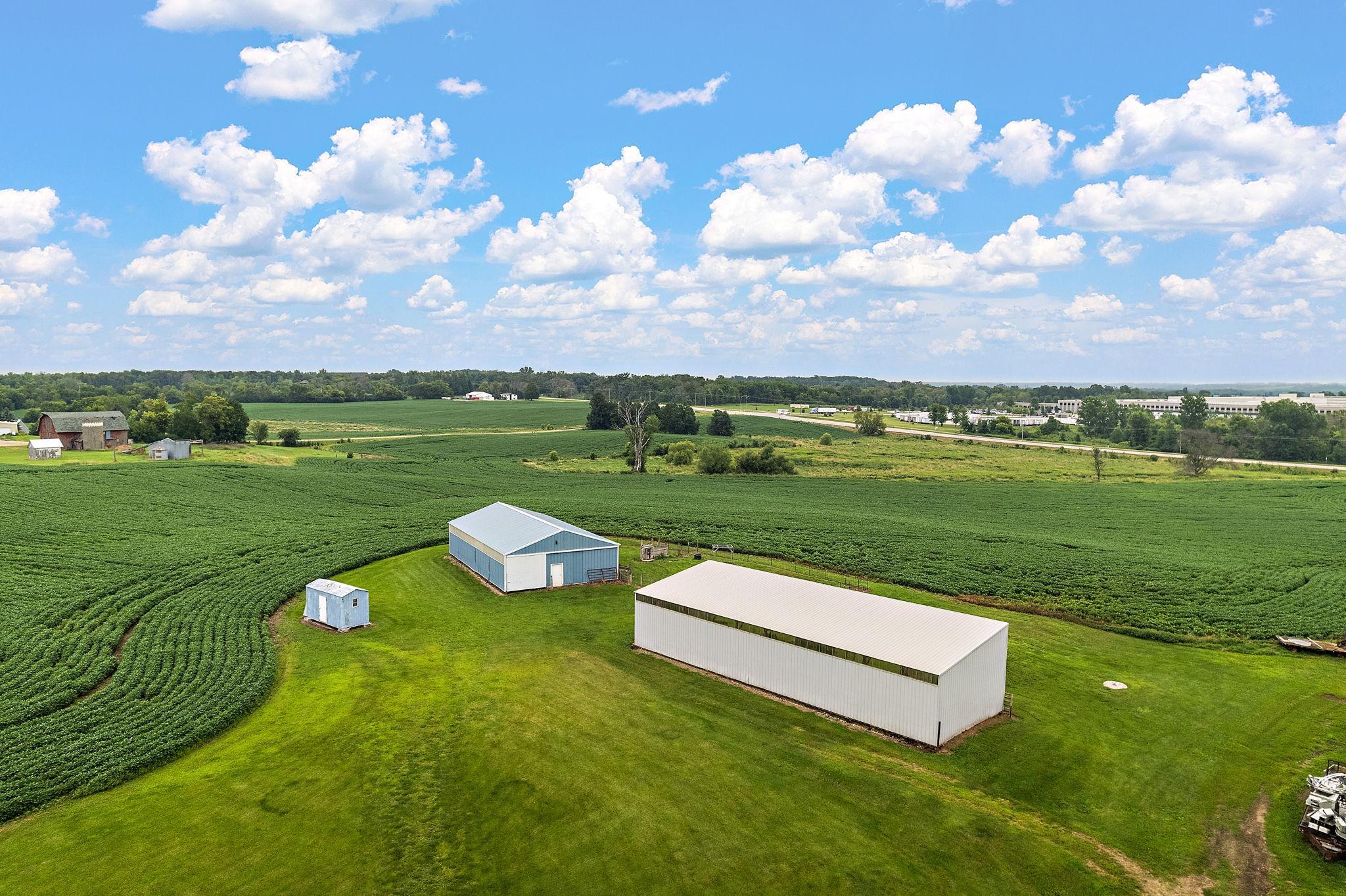 2240 Becker Trail Property Photo 4