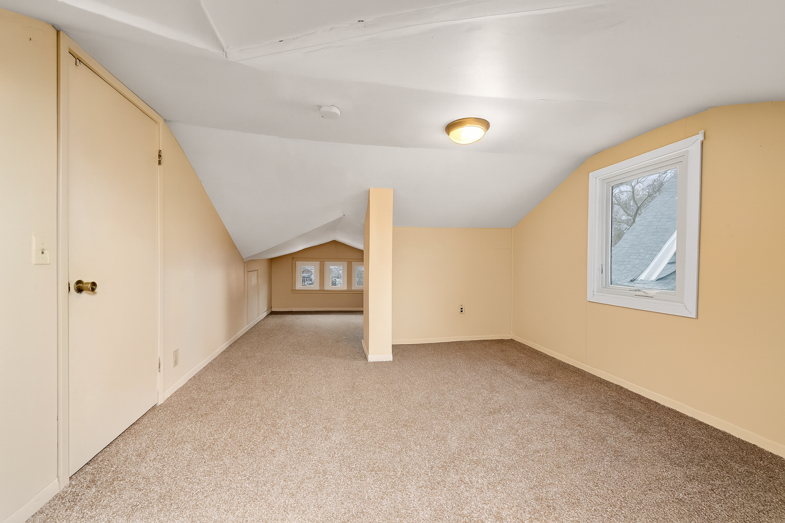 4549 Wentworth Avenue Property Photo 14