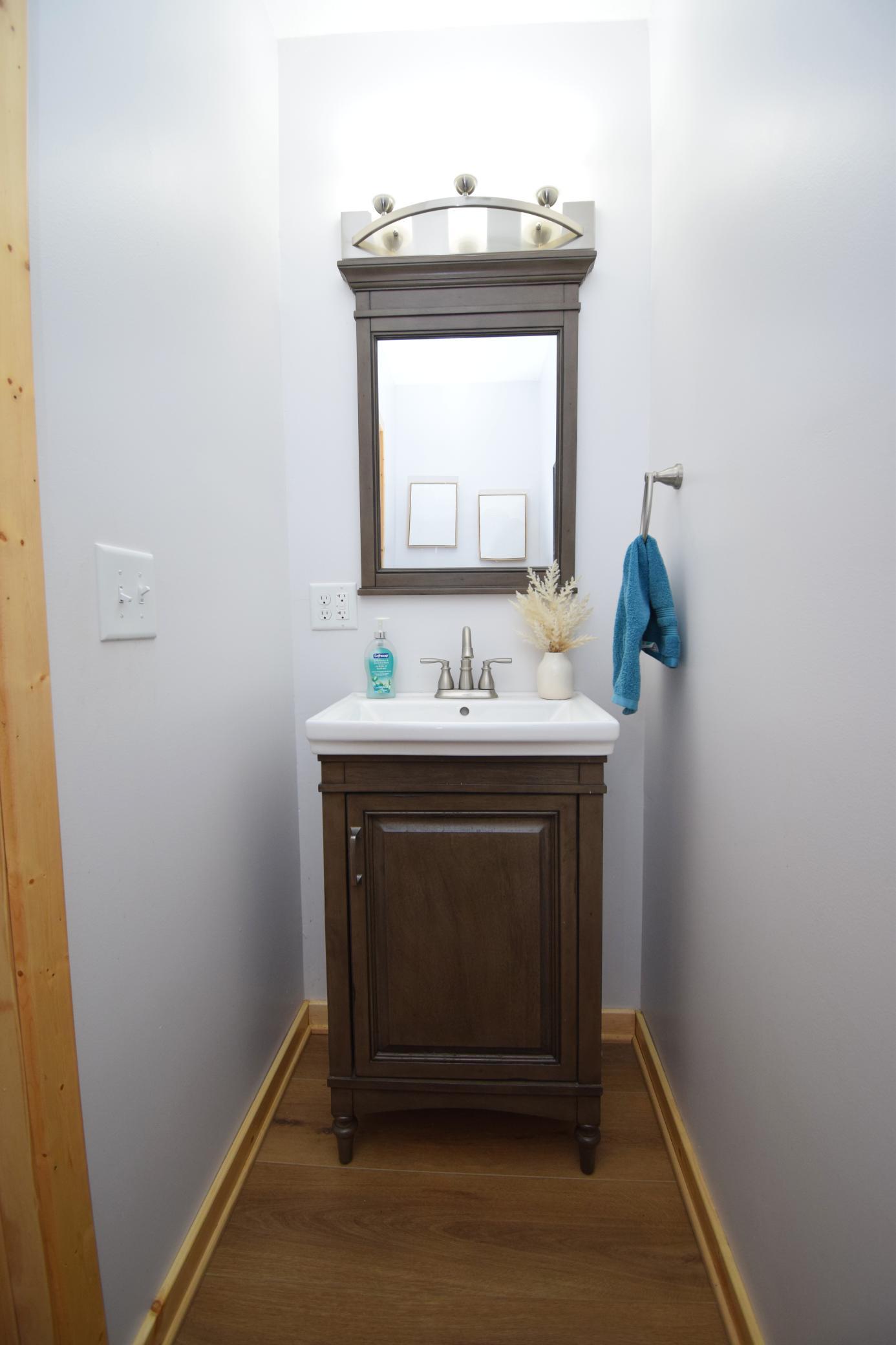 8166 Waldora Road Property Photo 25