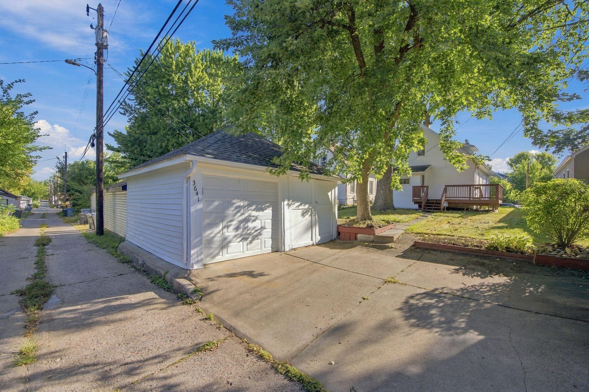 3641 Morgan Avenue N Property Photo 22