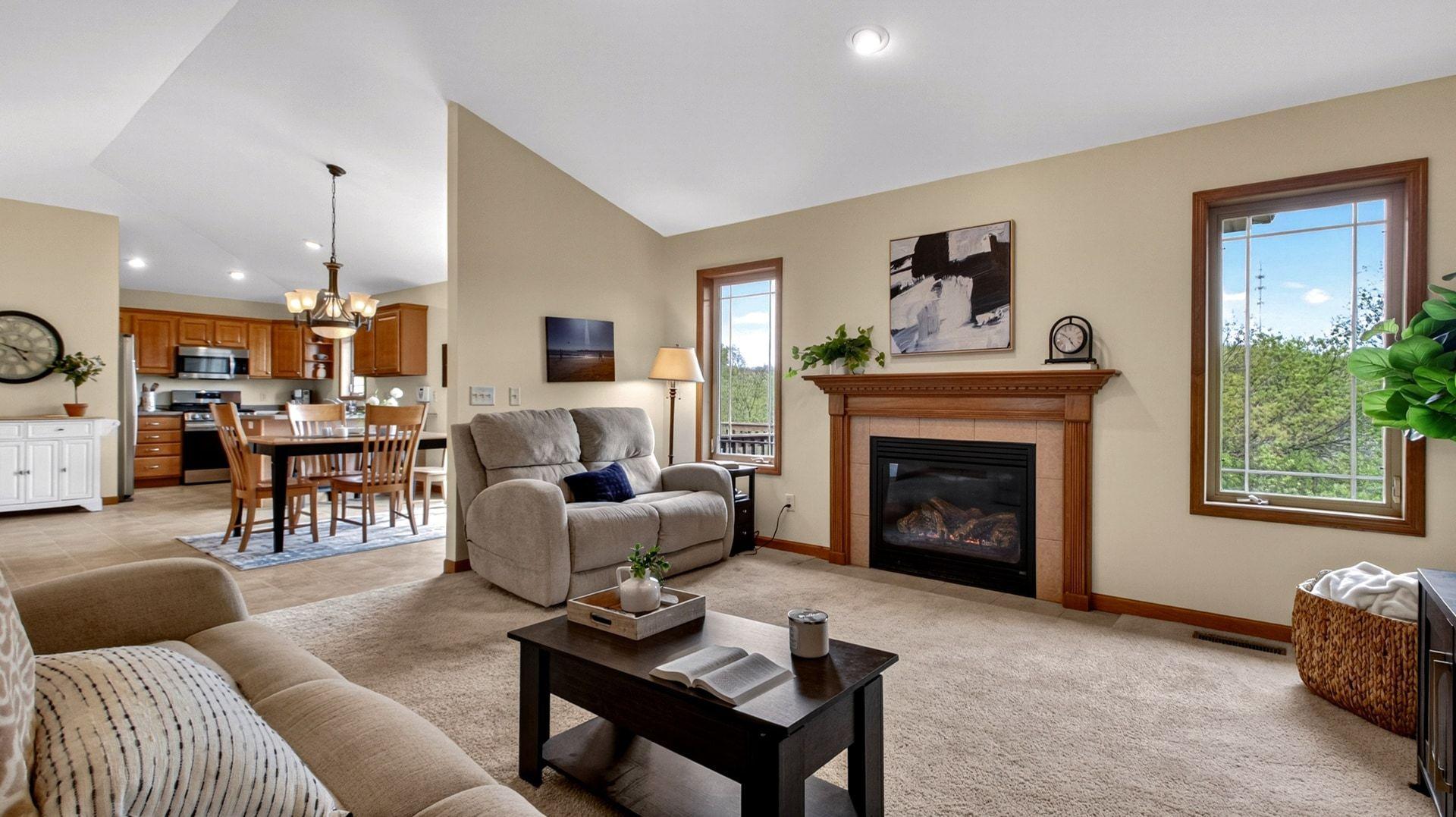 4409 Echo Valley Drive Property Photo 3