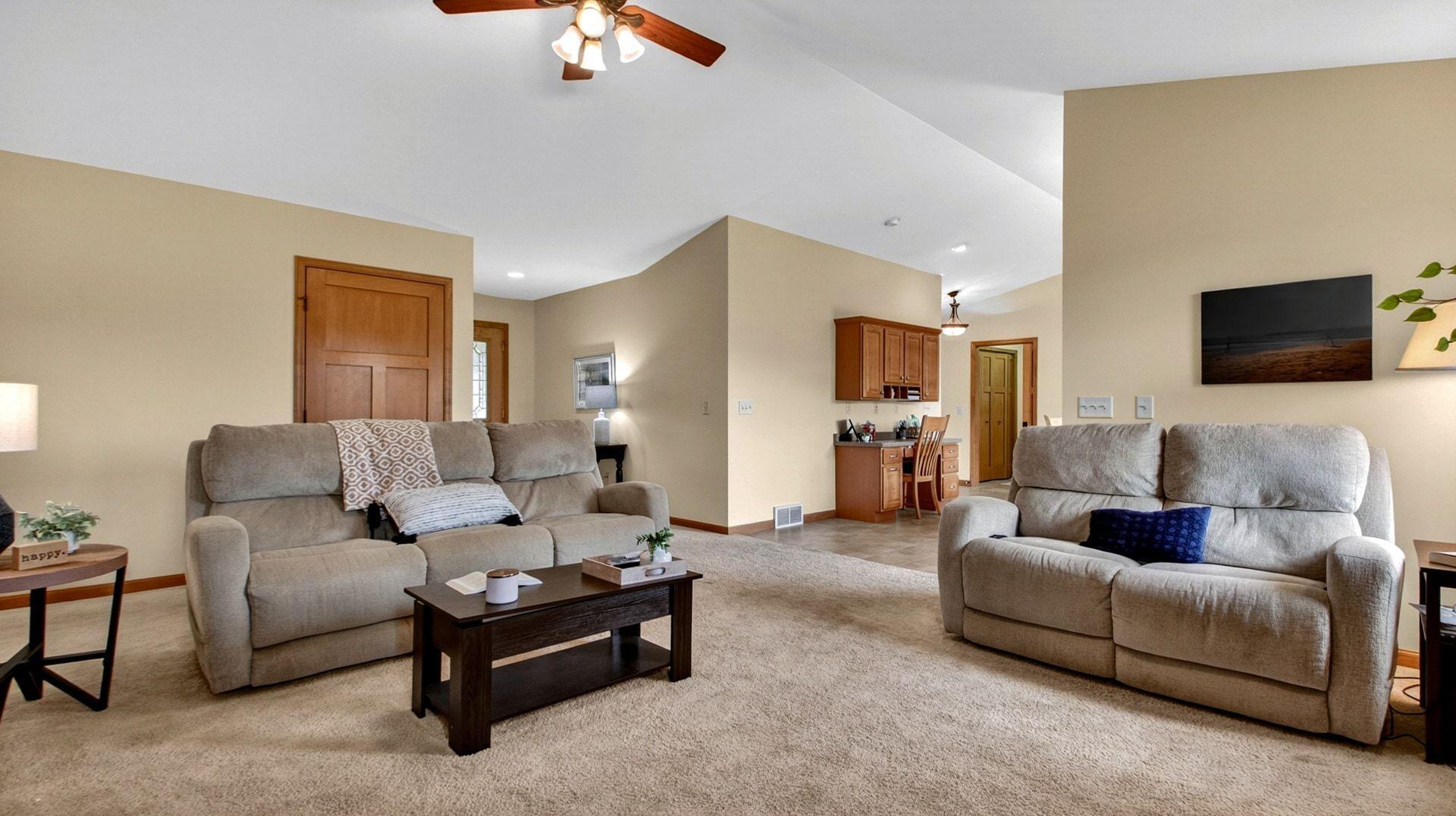 4409 Echo Valley Drive Property Photo 5