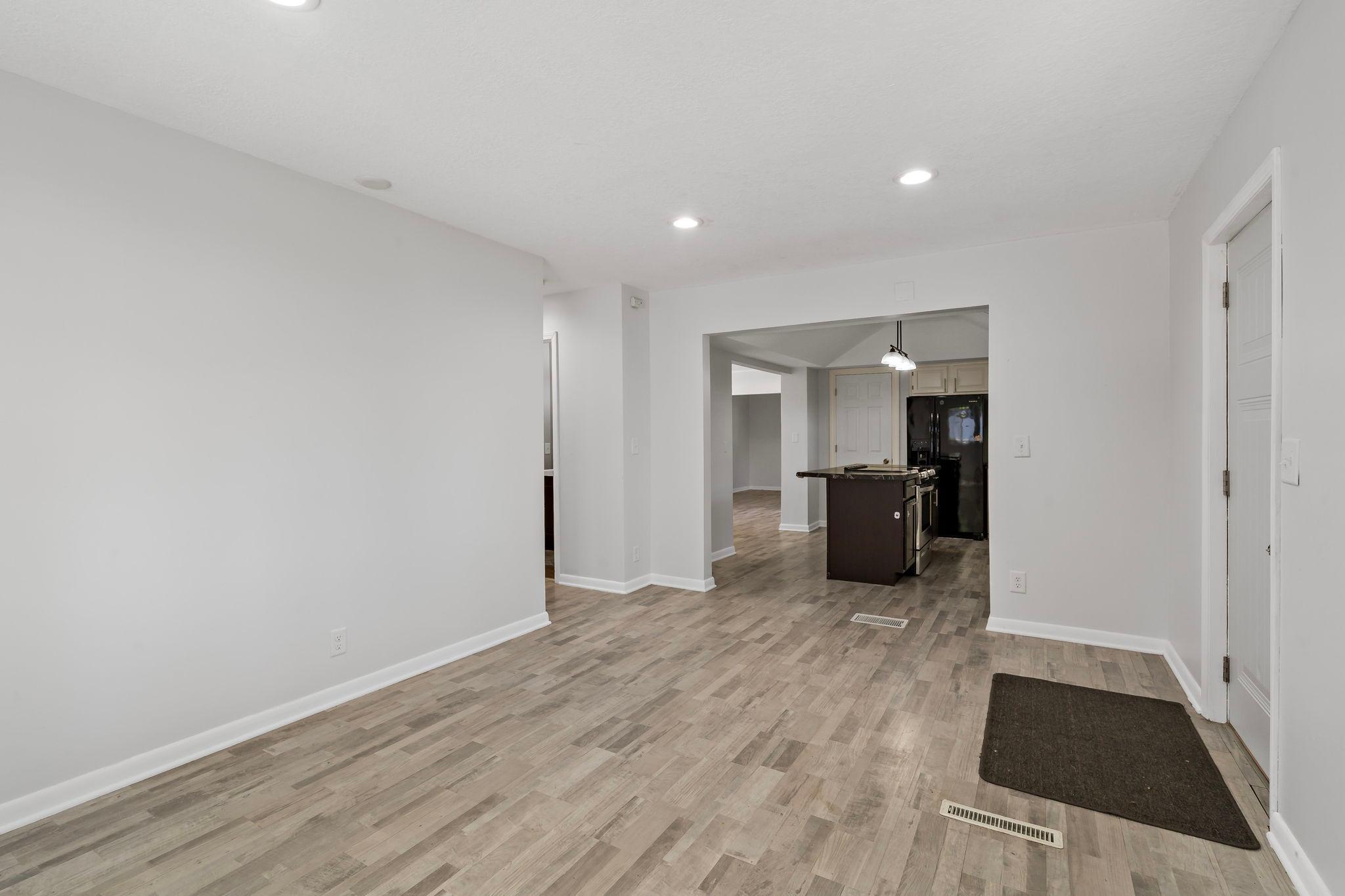 220 Sidney Street E Property Photo 18