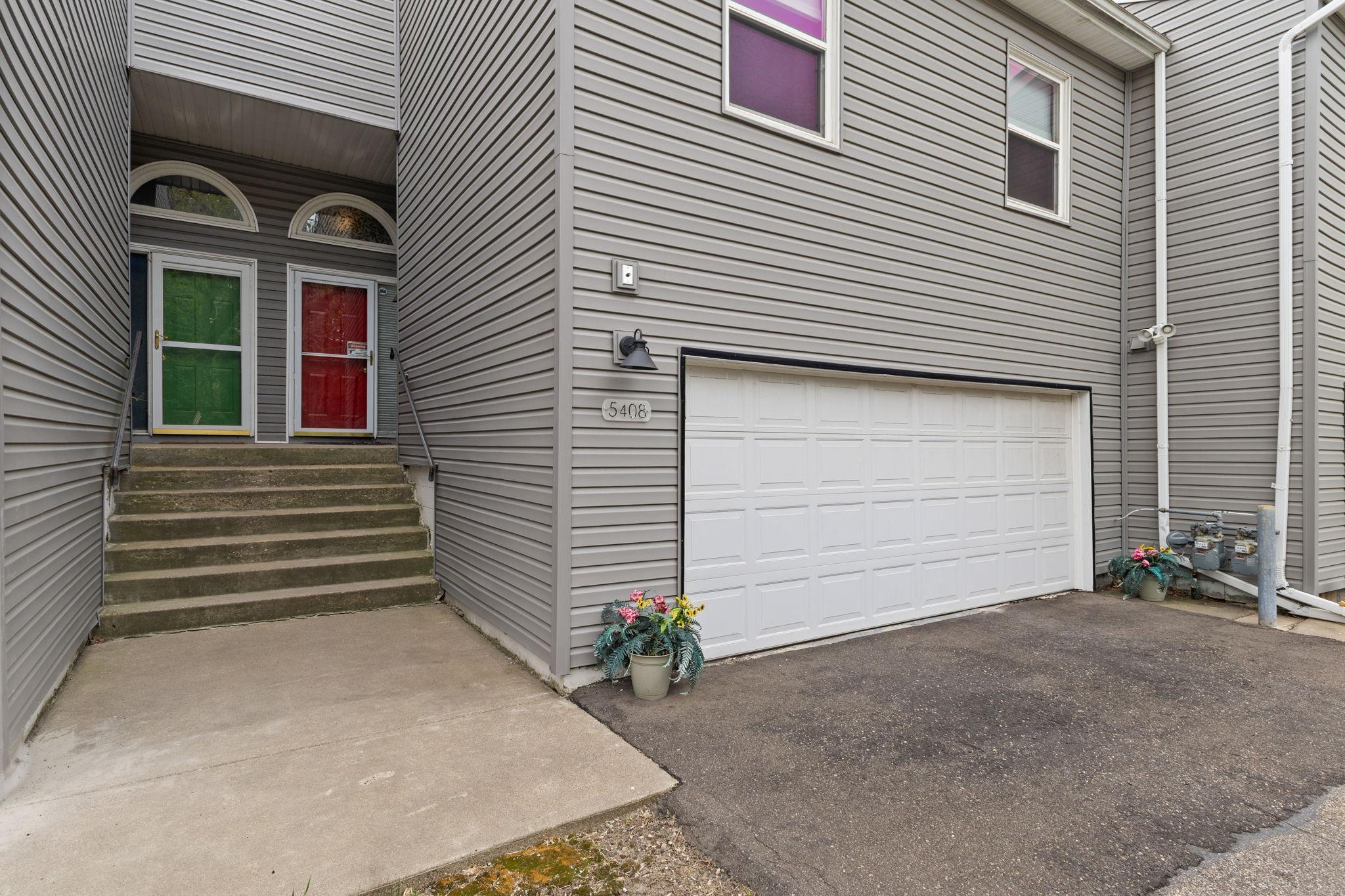 5408 Egan Drive Property Photo 1