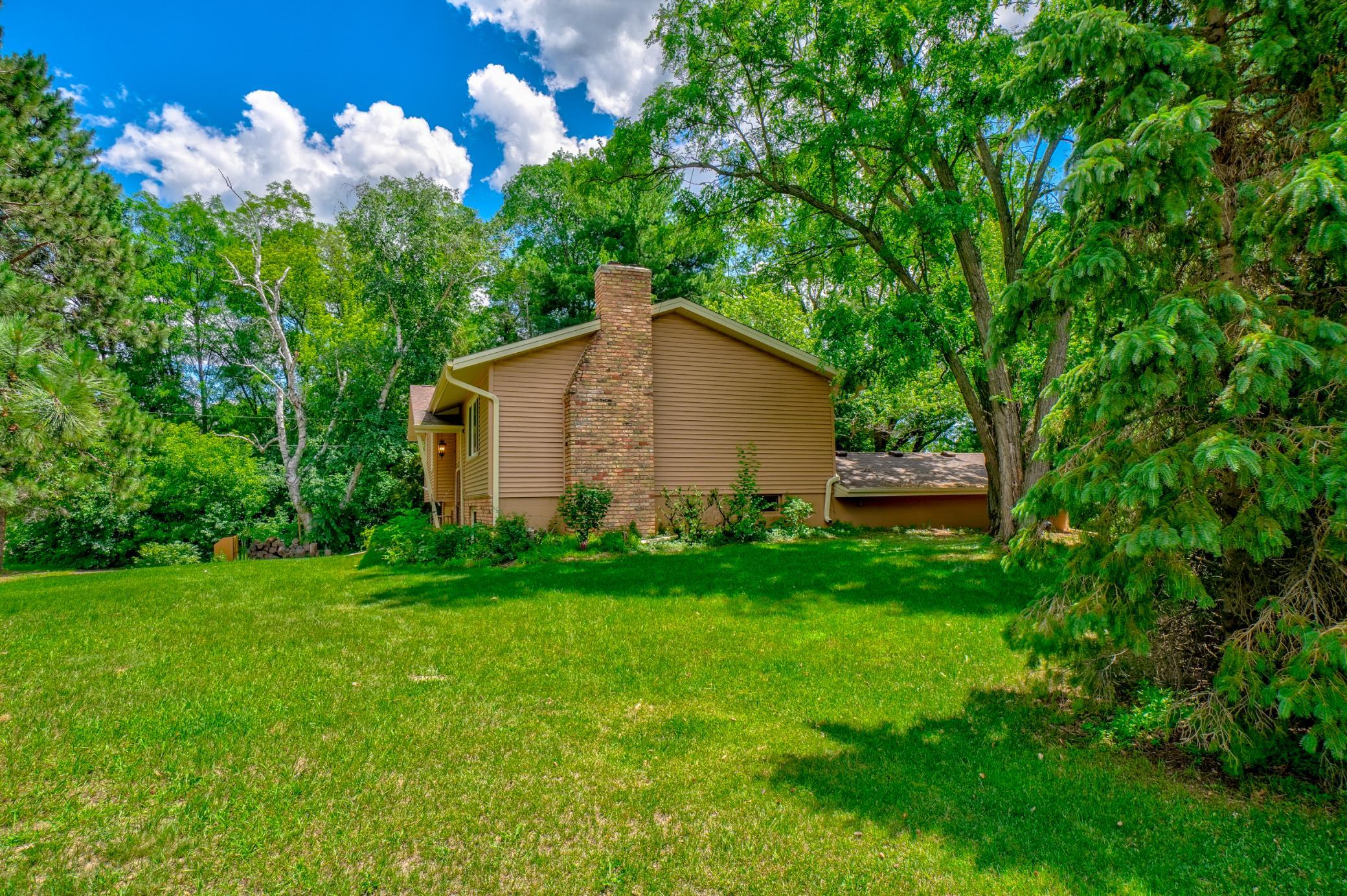 5881 Lexington Avenue N Property Photo 16