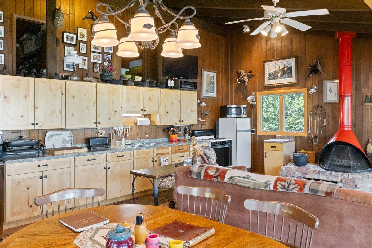 Xxxx Rowell Point Property Photo 6