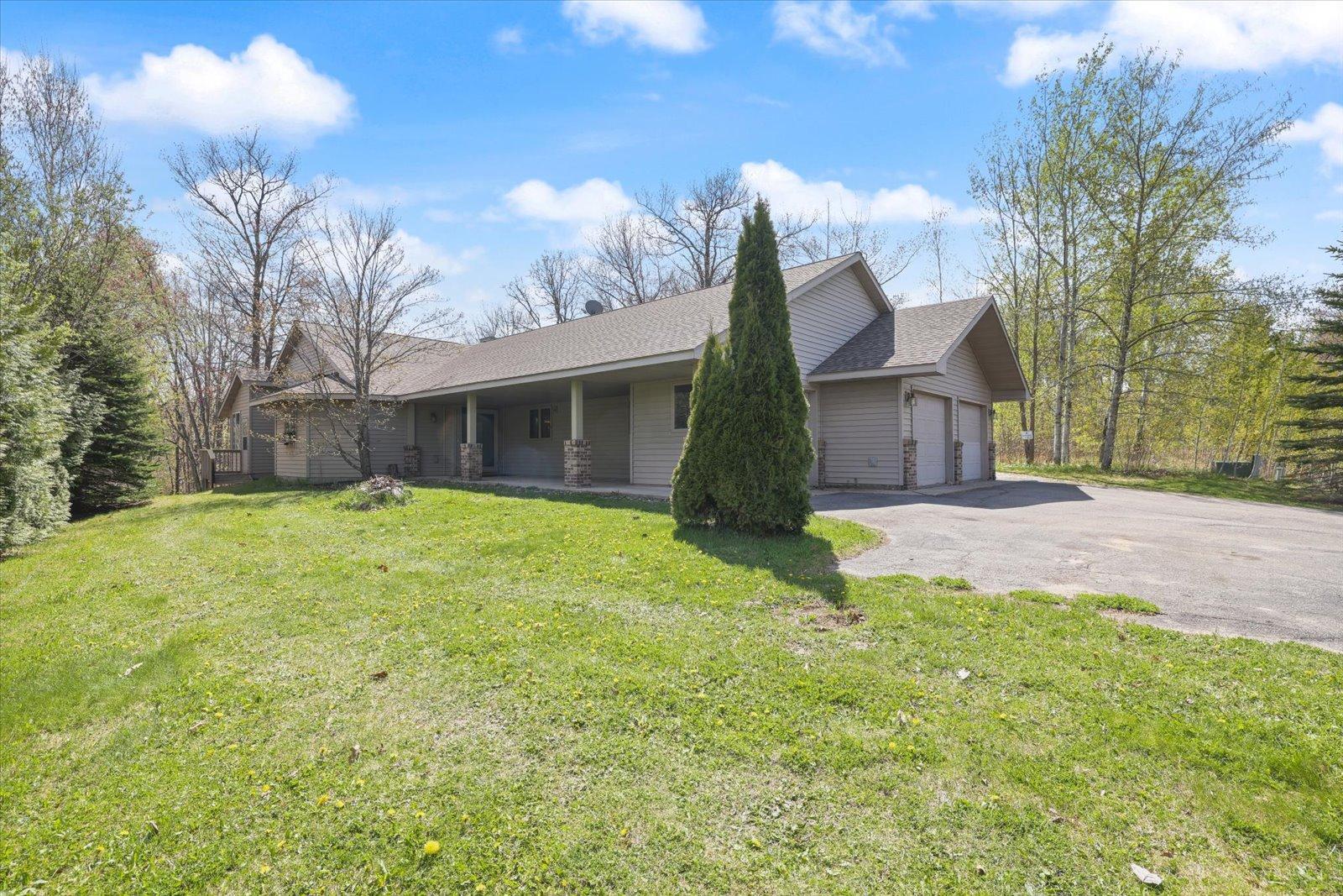 127 Eagle Drive Property Photo 1
