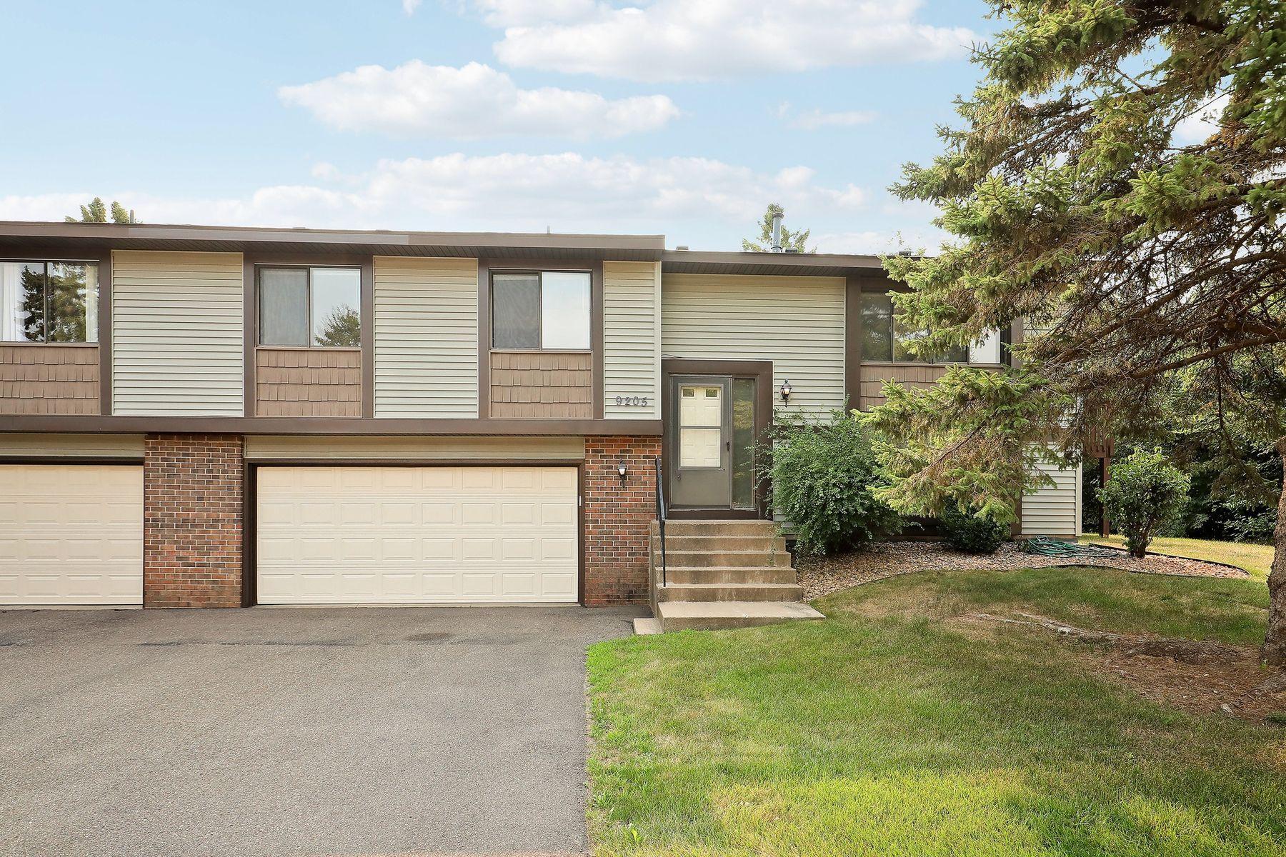 9205 Dartford Road Property Photo 1