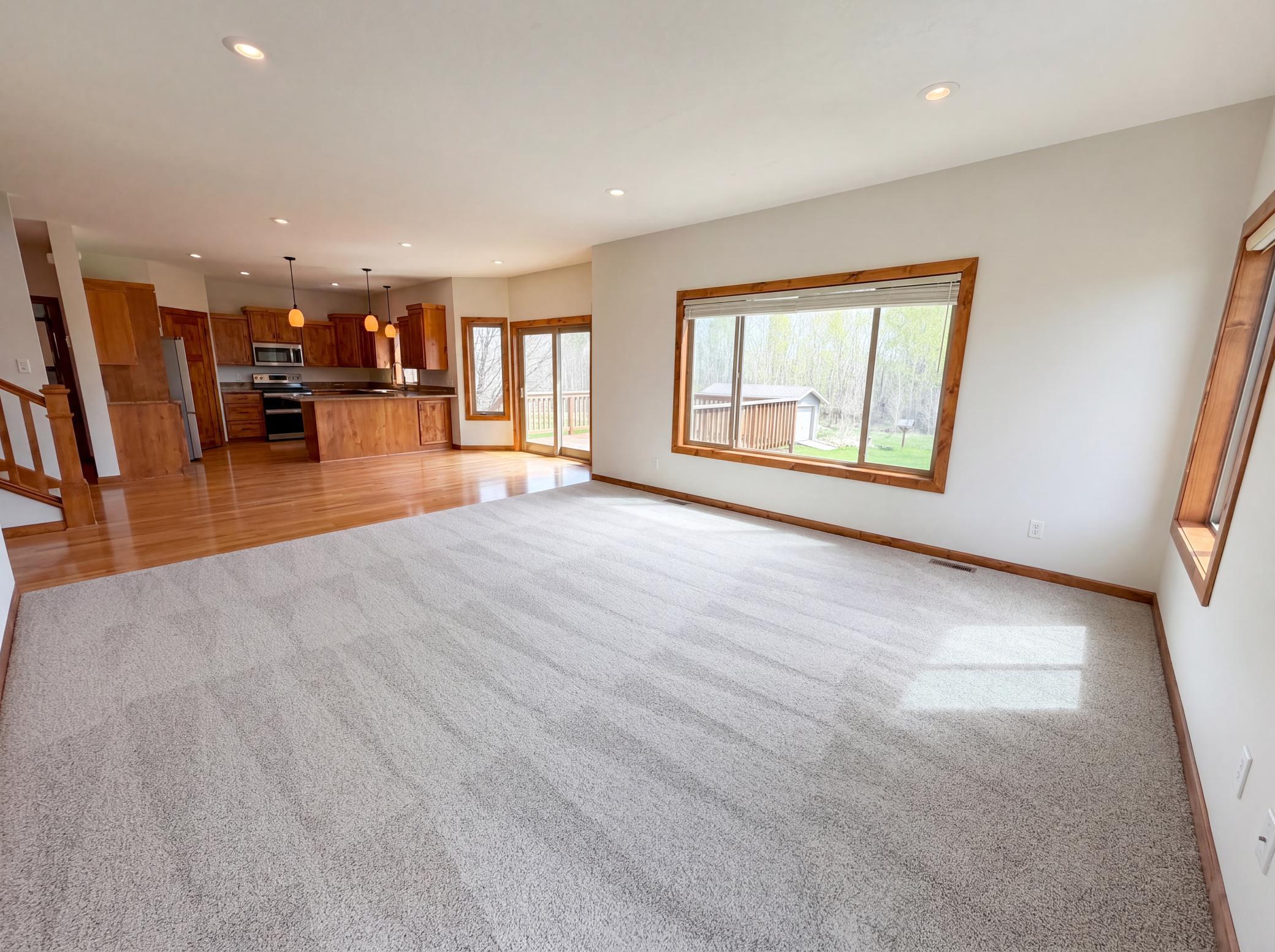 3072 Nottingham Road S Property Photo 3