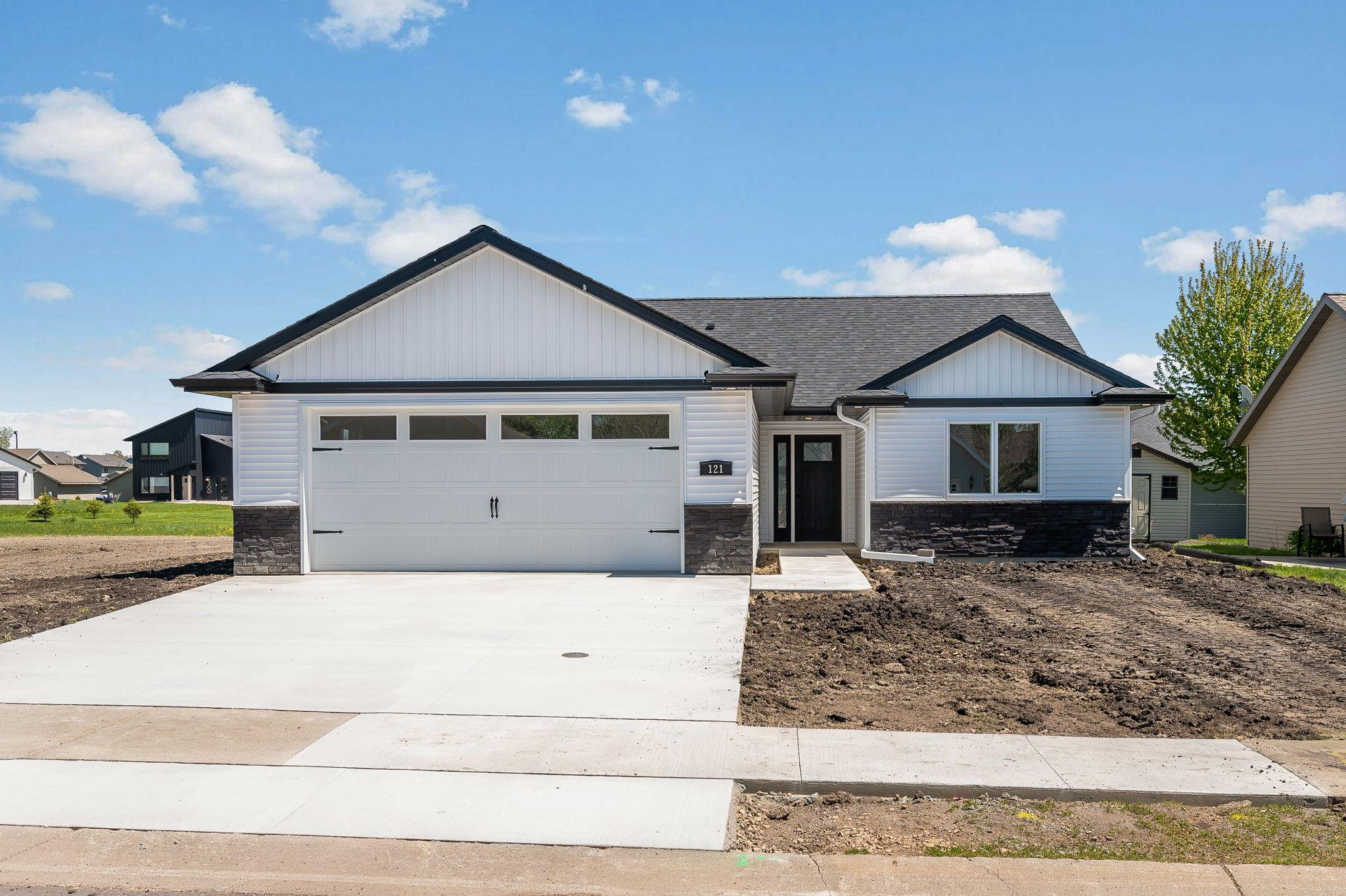 121 Copper Village Circle Property Photo 3