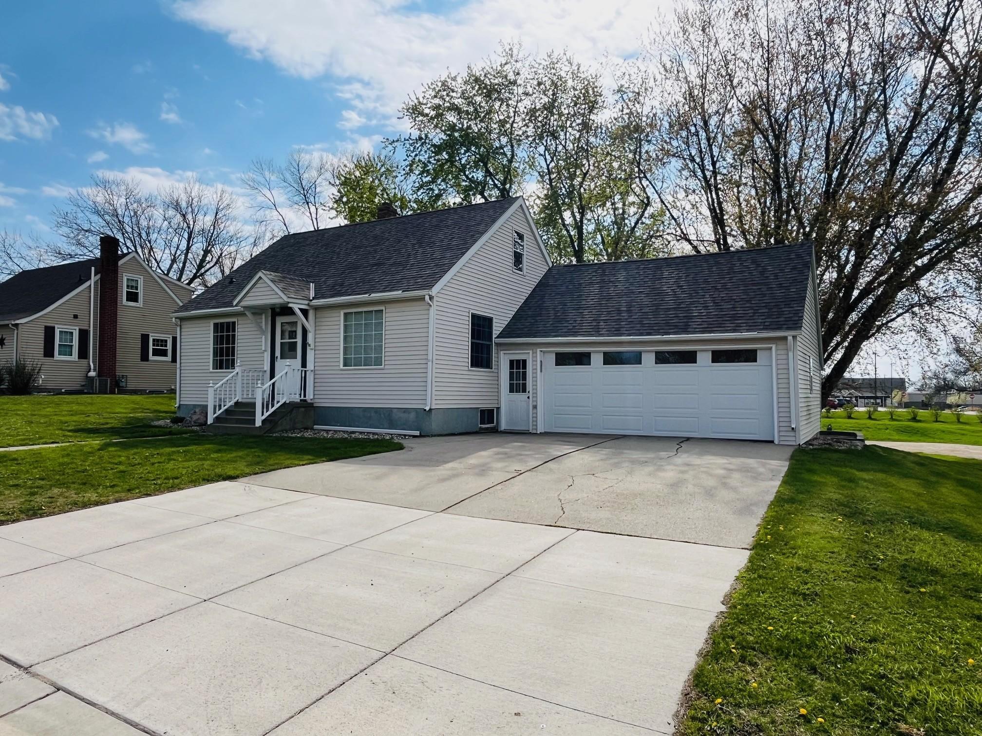 614 12th Street Property Photo 1