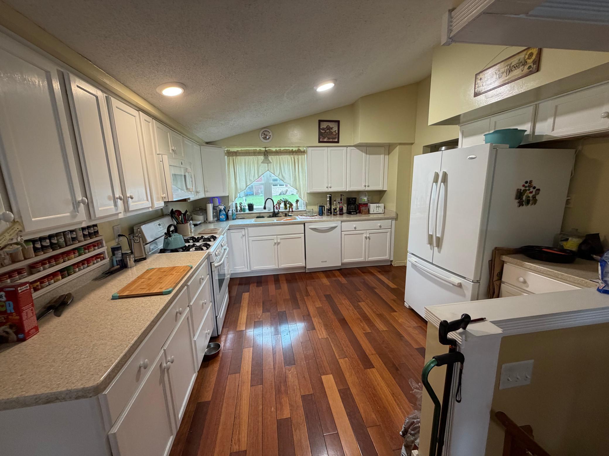1821 Brookside Circle Property Photo 8