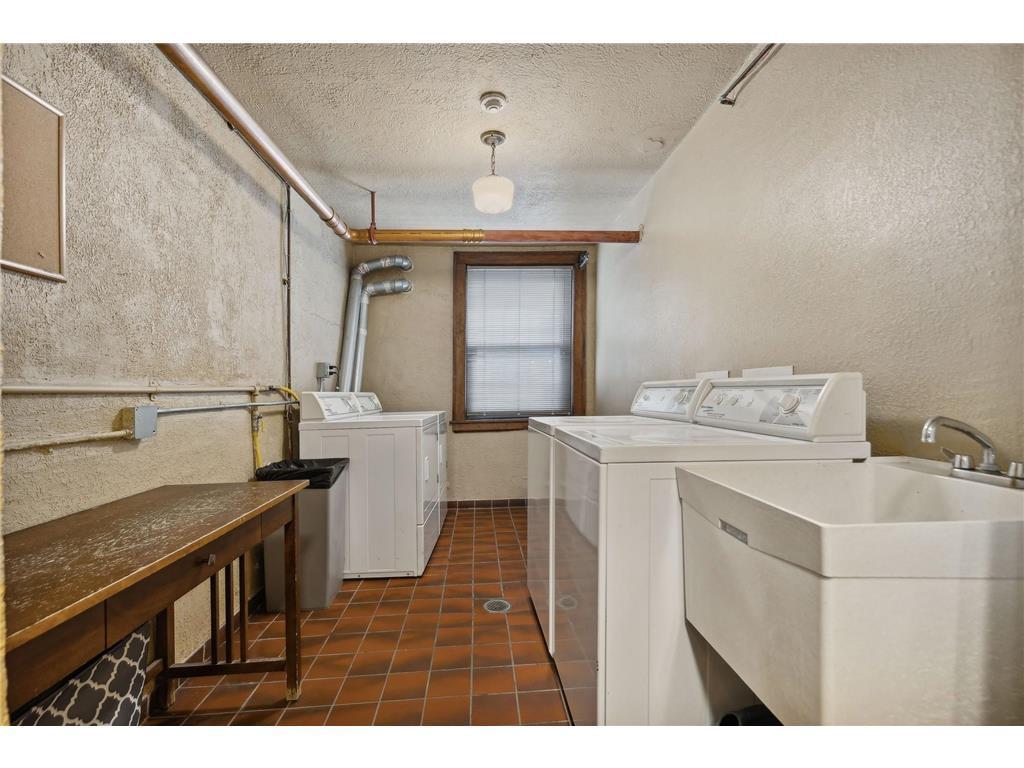 1204 Harmon Place 10 Property Photo 21