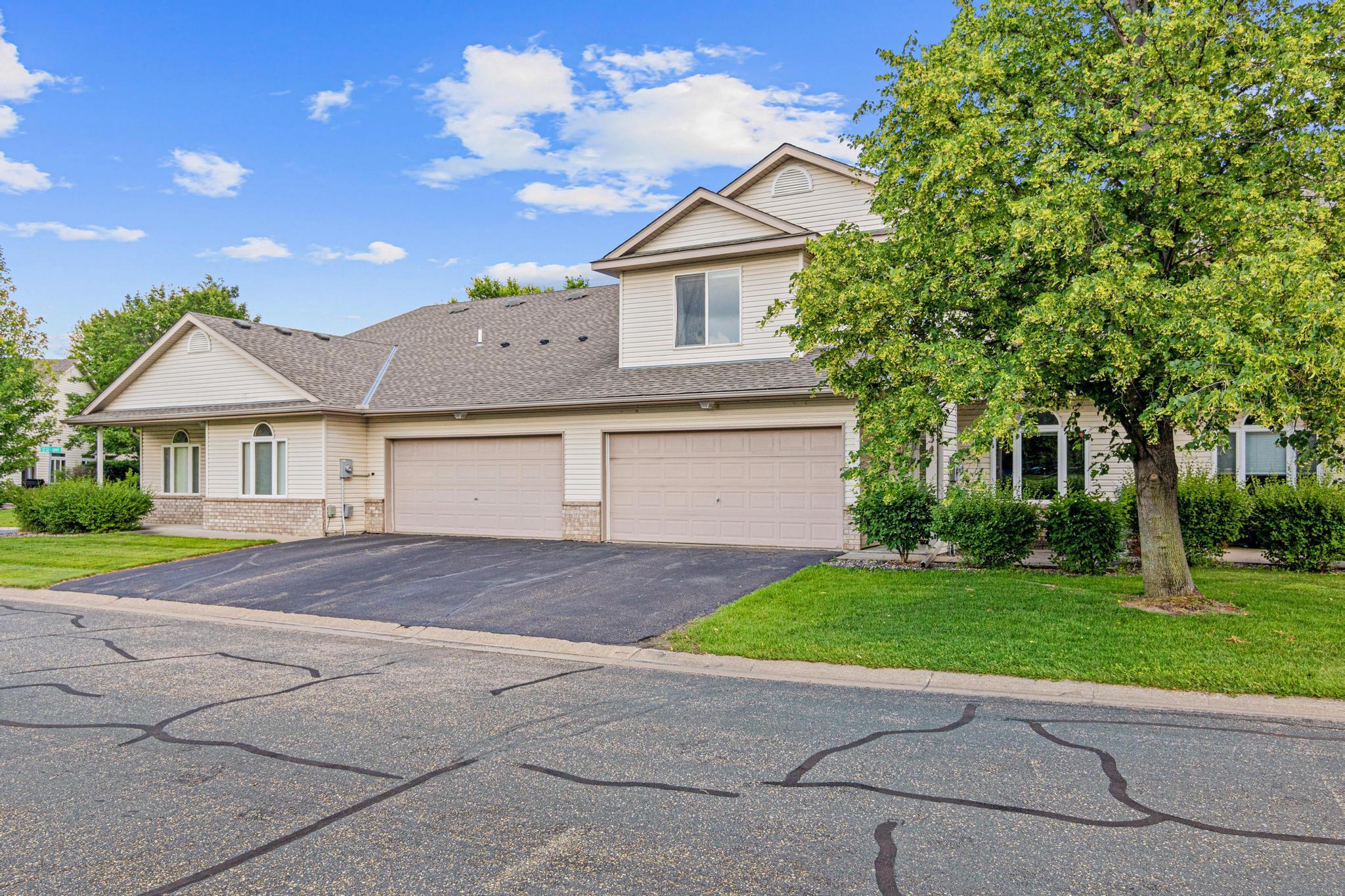 1234 Crystal Place E Property Photo 3