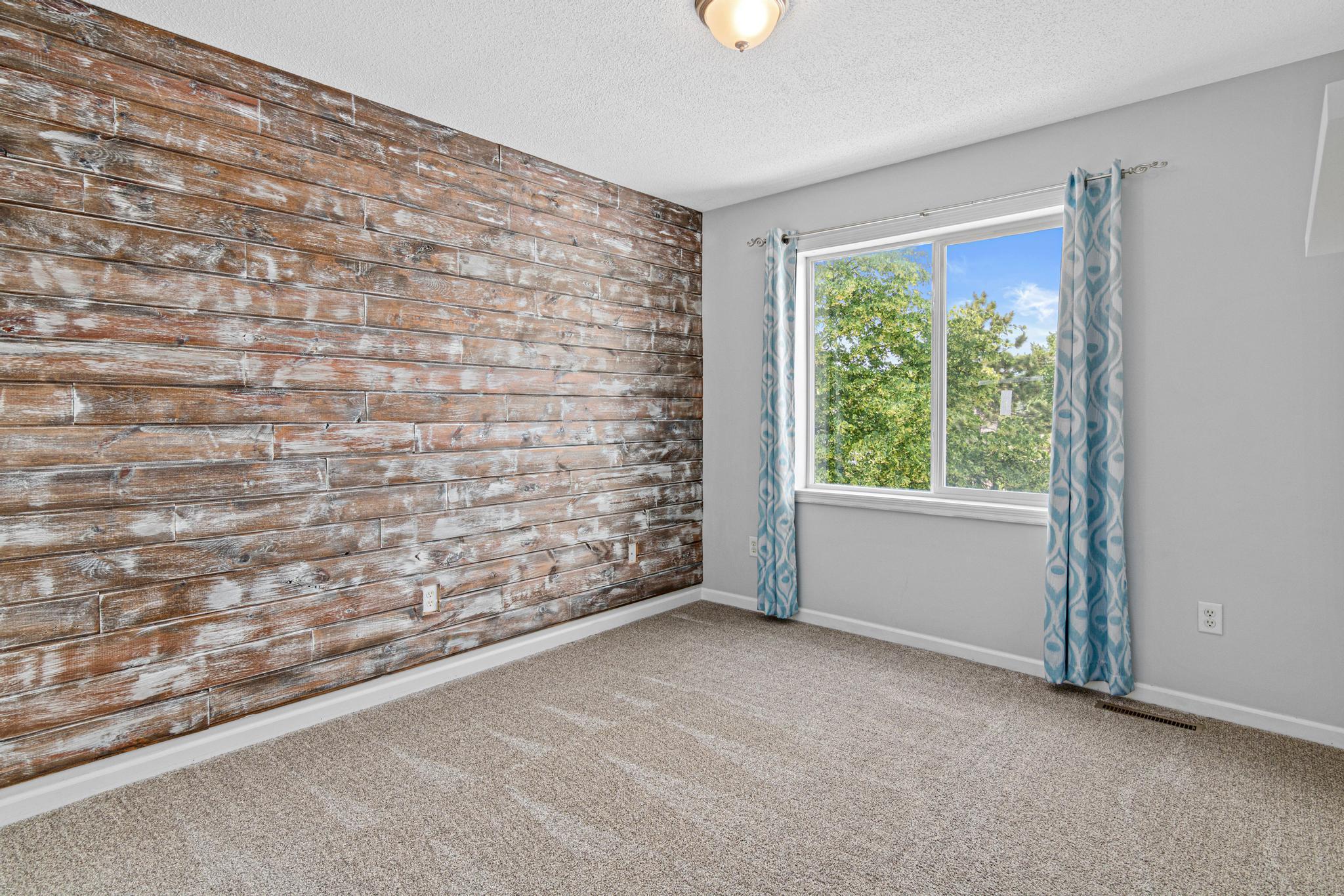 1234 Crystal Place E Property Photo 21