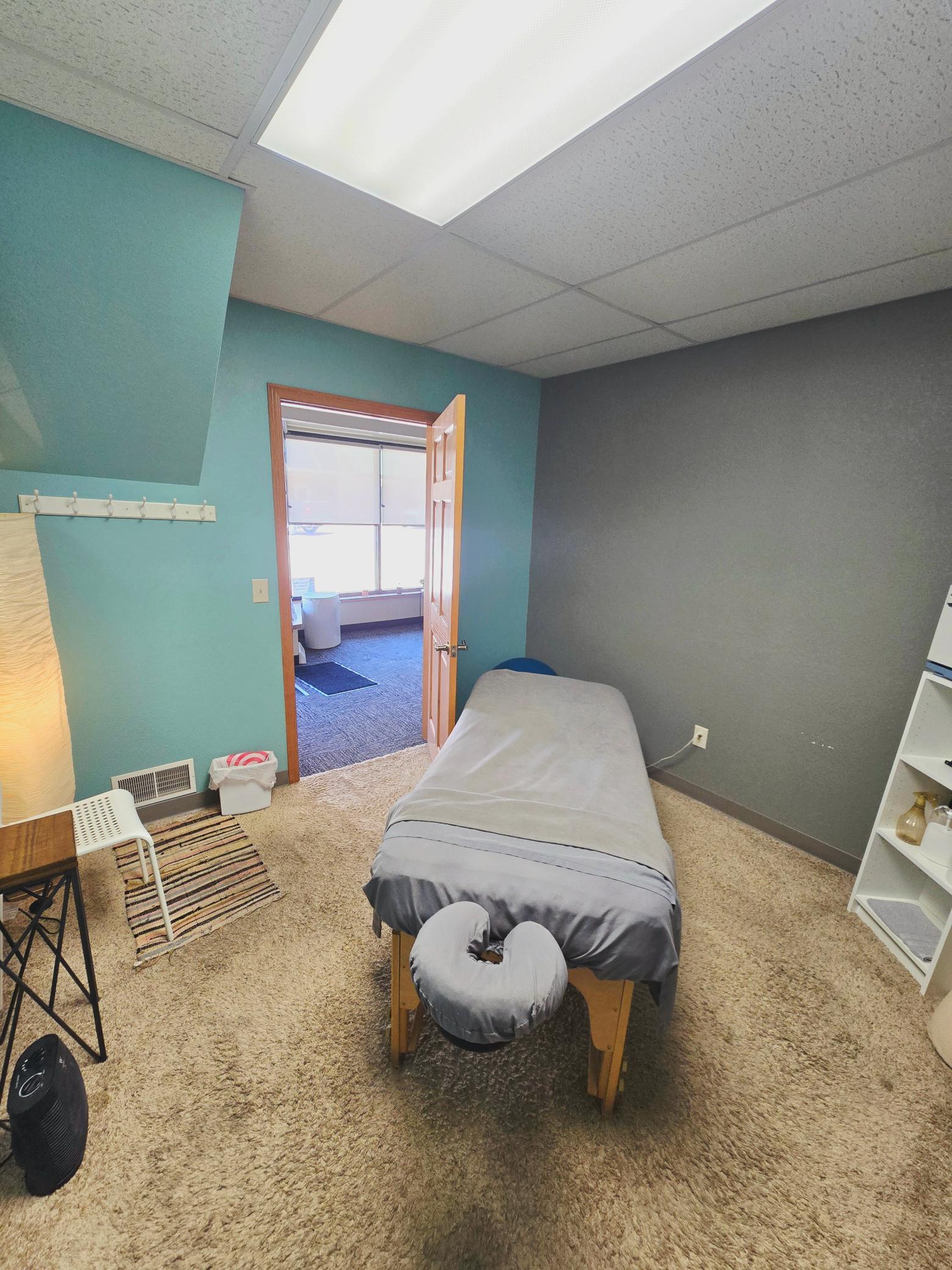 115 N Broadway Street Property Photo 4