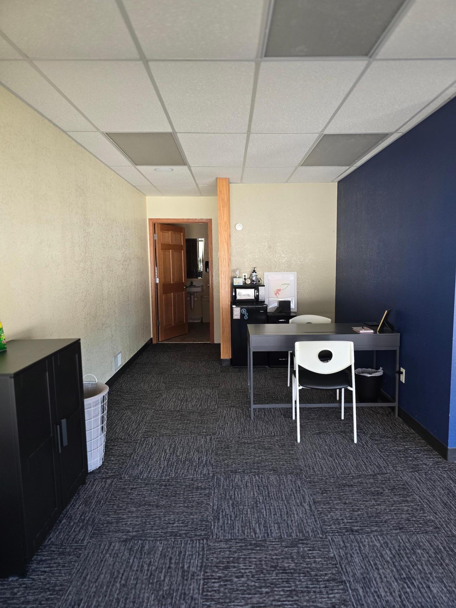 115 N Broadway Street Property Photo 5