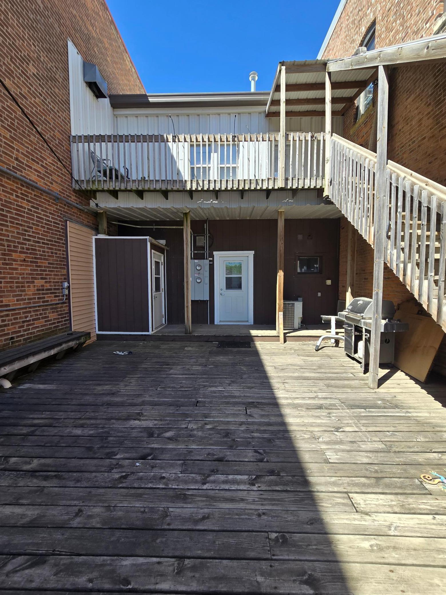 115 N Broadway Street Property Photo 11