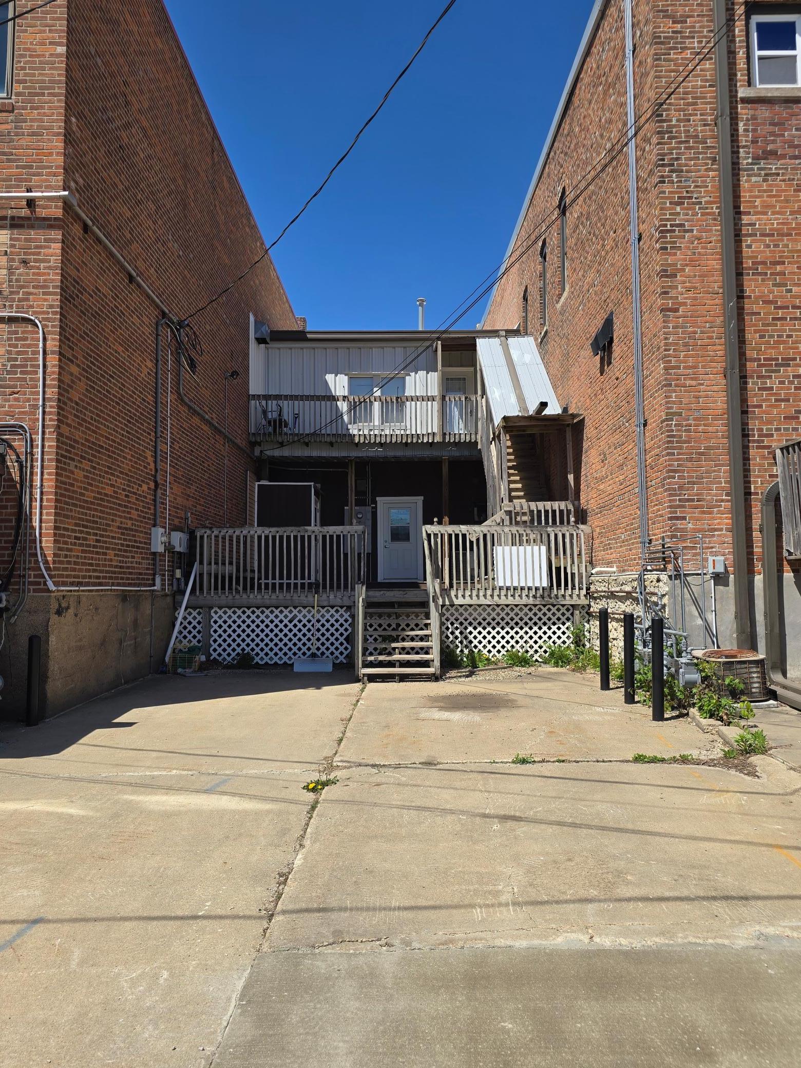 115 N Broadway Street Property Photo 12