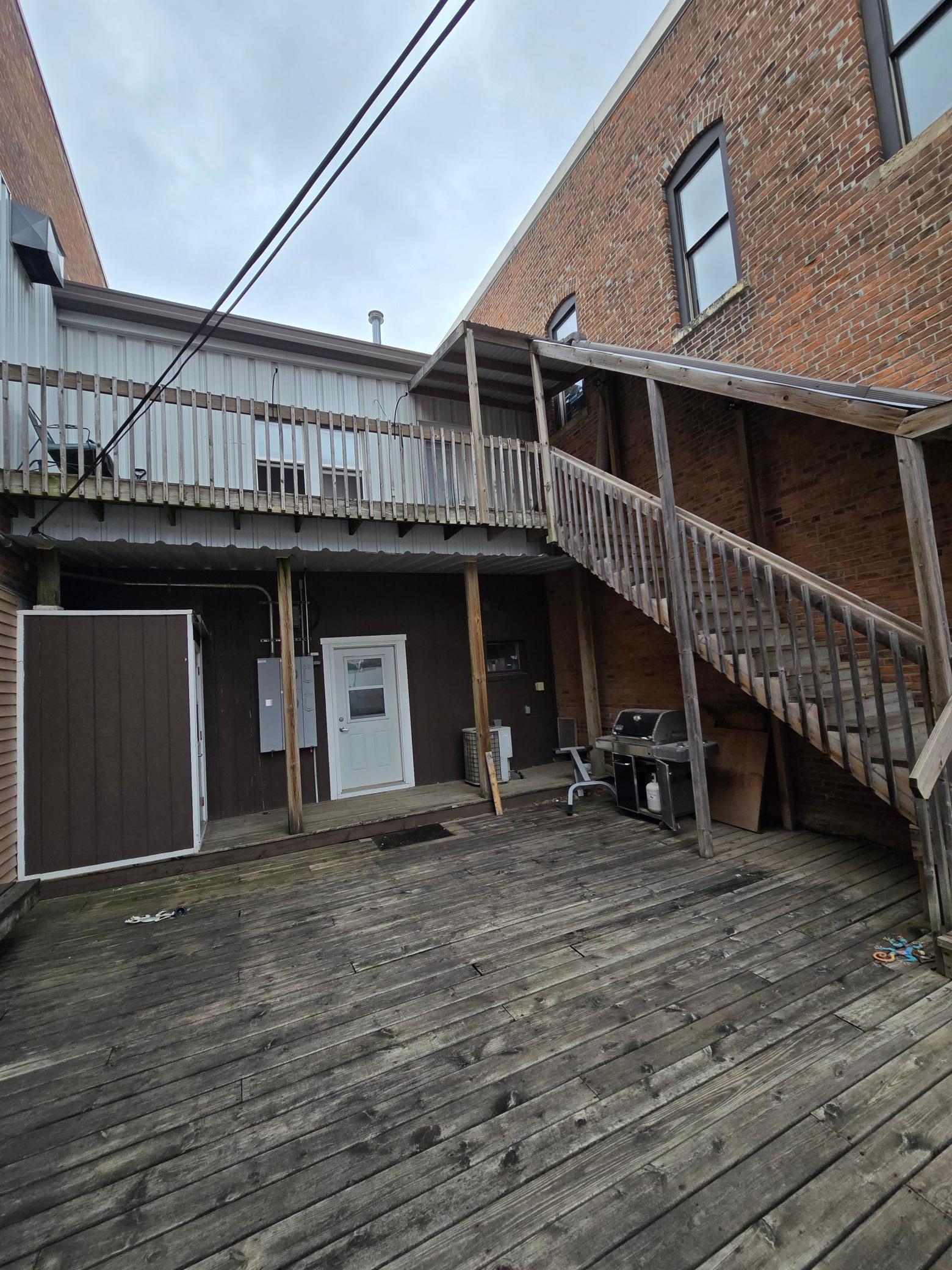 115 N Broadway Street Property Photo 21
