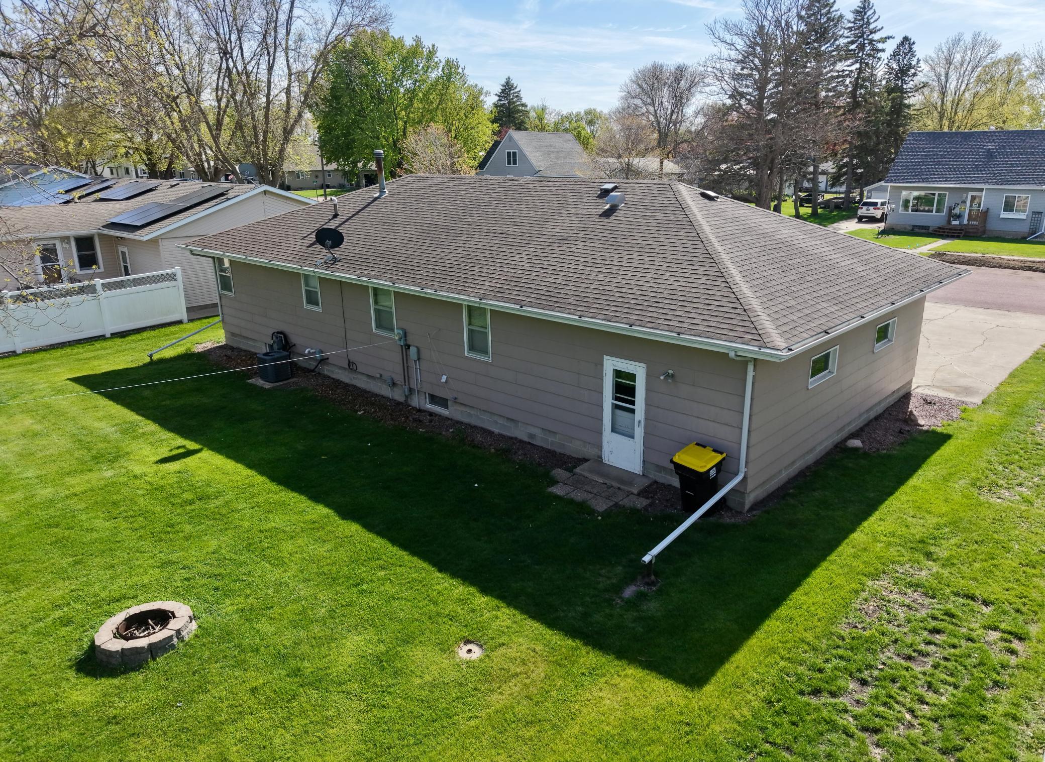 556 Elm Avenue Property Photo 4
