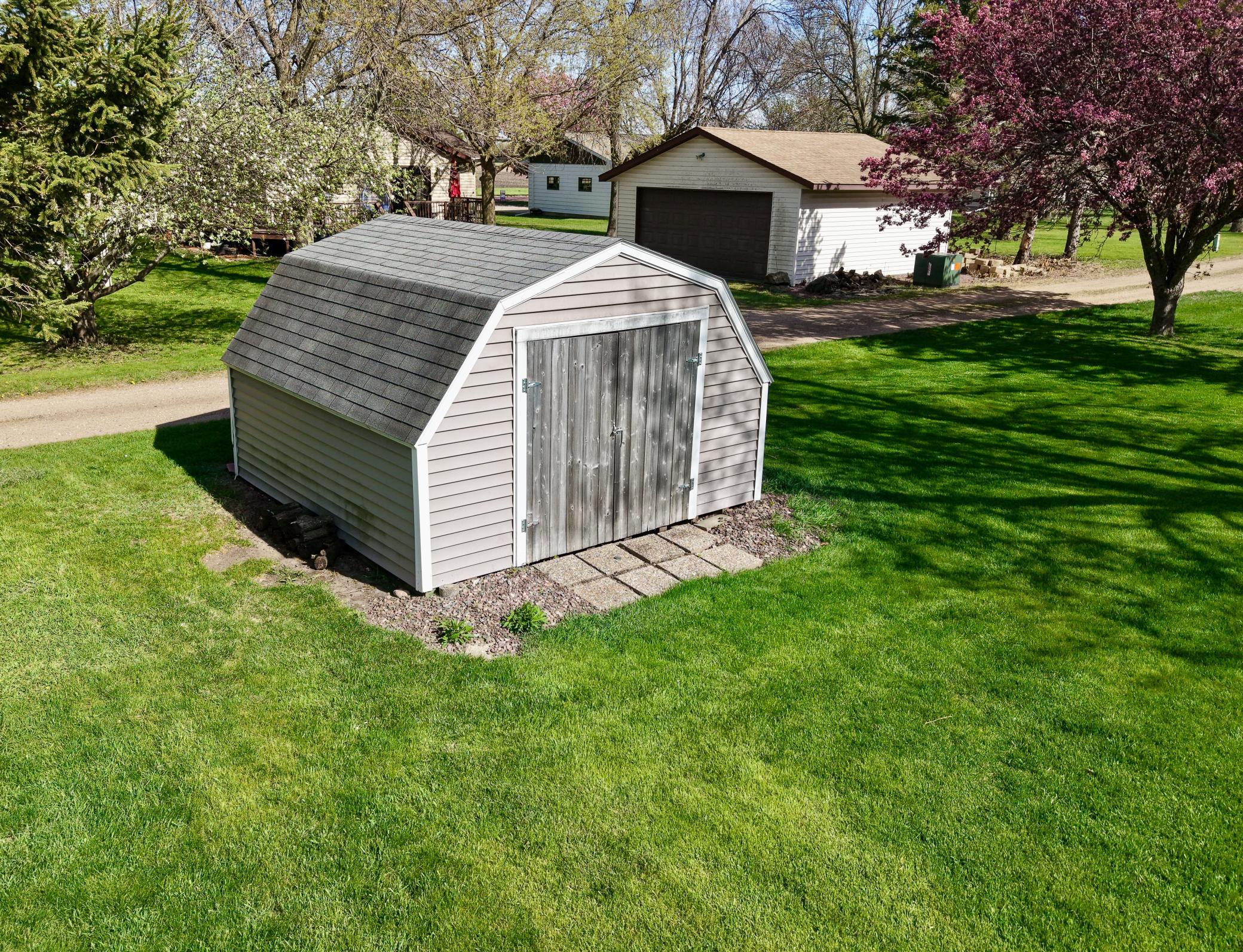 556 Elm Avenue Property Photo 6