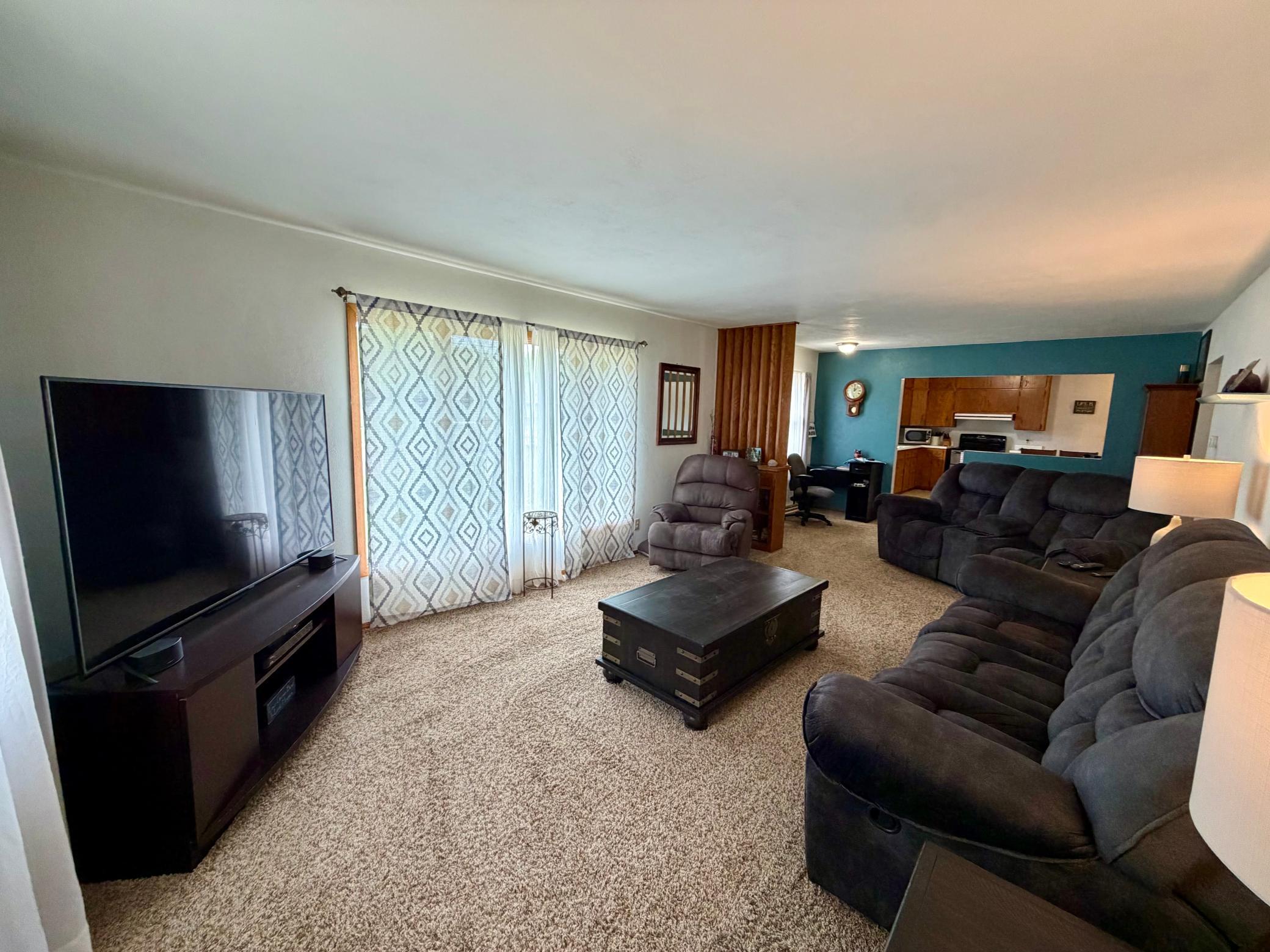 556 Elm Avenue Property Photo 7