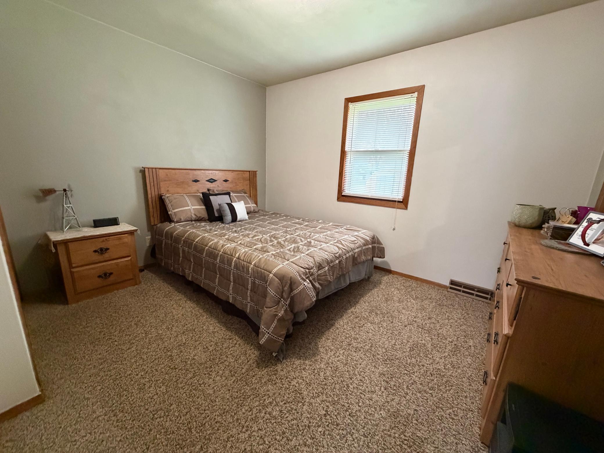 556 Elm Avenue Property Photo 17