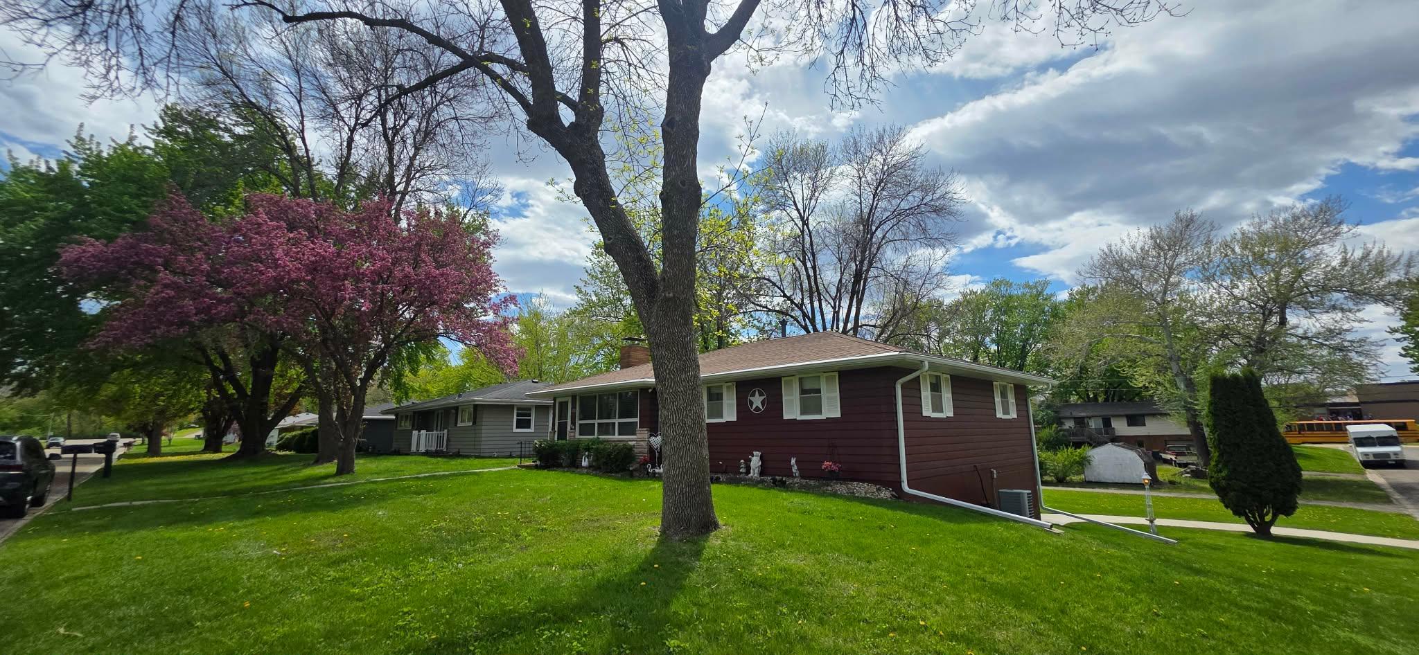 1702 Frank Hall Drive Property Photo 4
