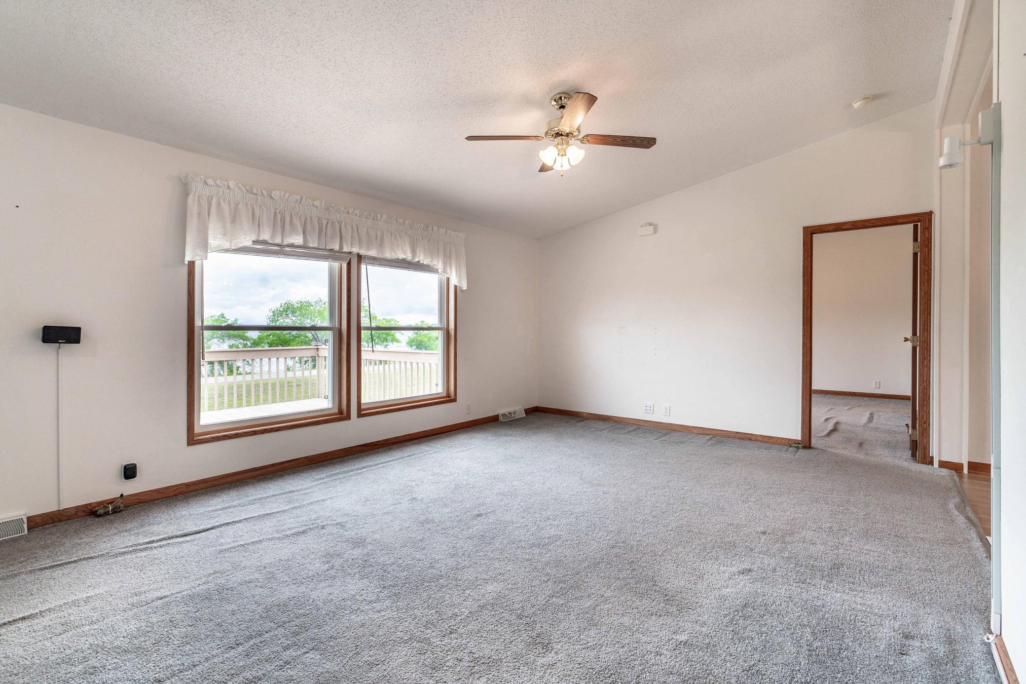 22733 Treetop Road Property Photo 17