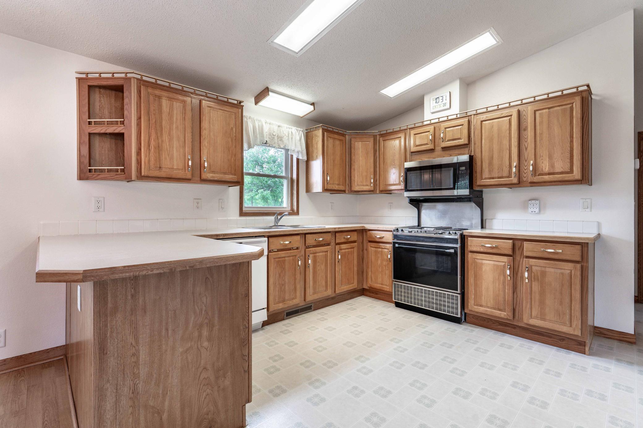 22733 Treetop Road Property Photo 26