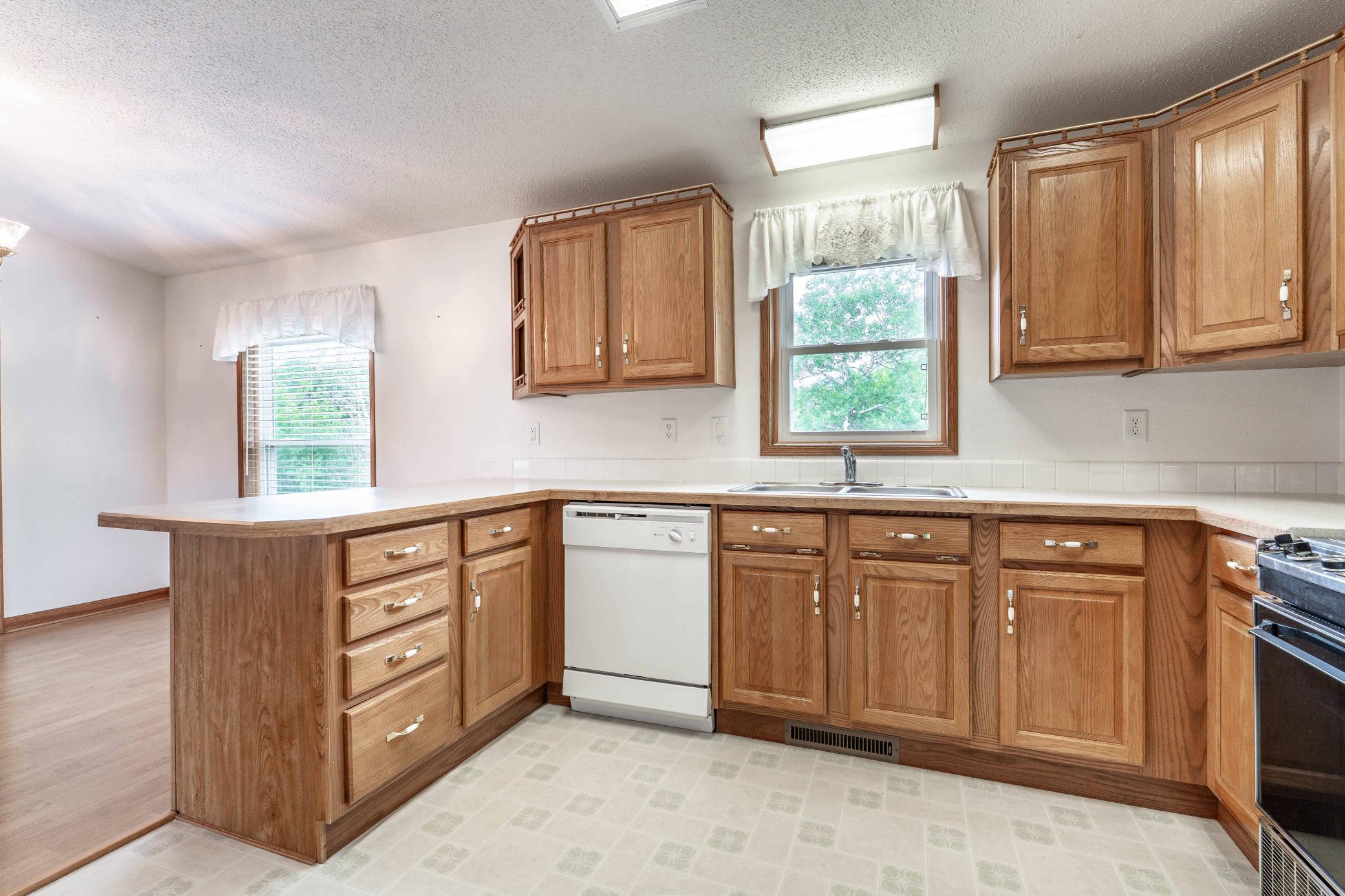 22733 Treetop Road Property Photo 28