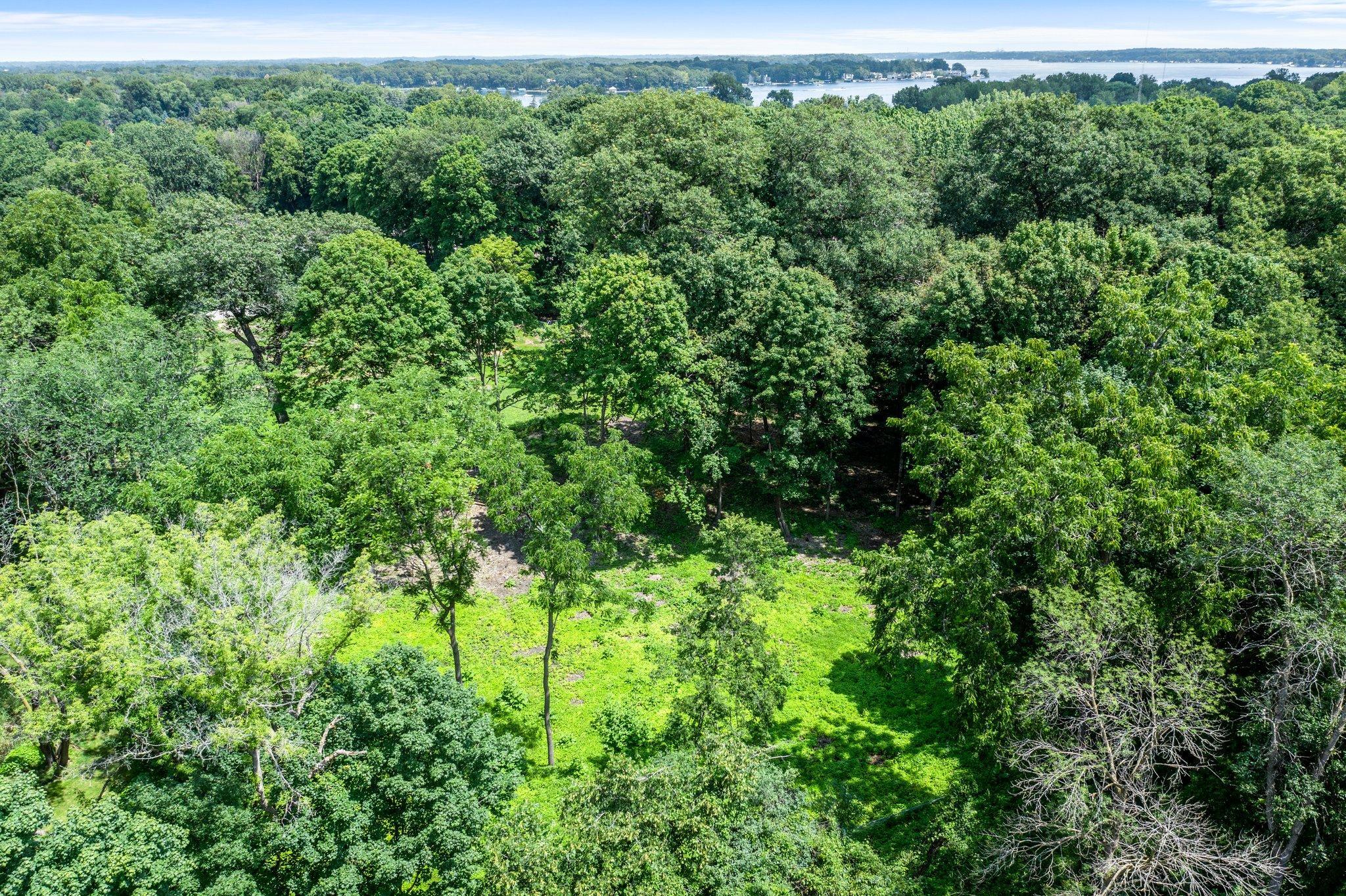 24695 Glen Road Property Photo 6