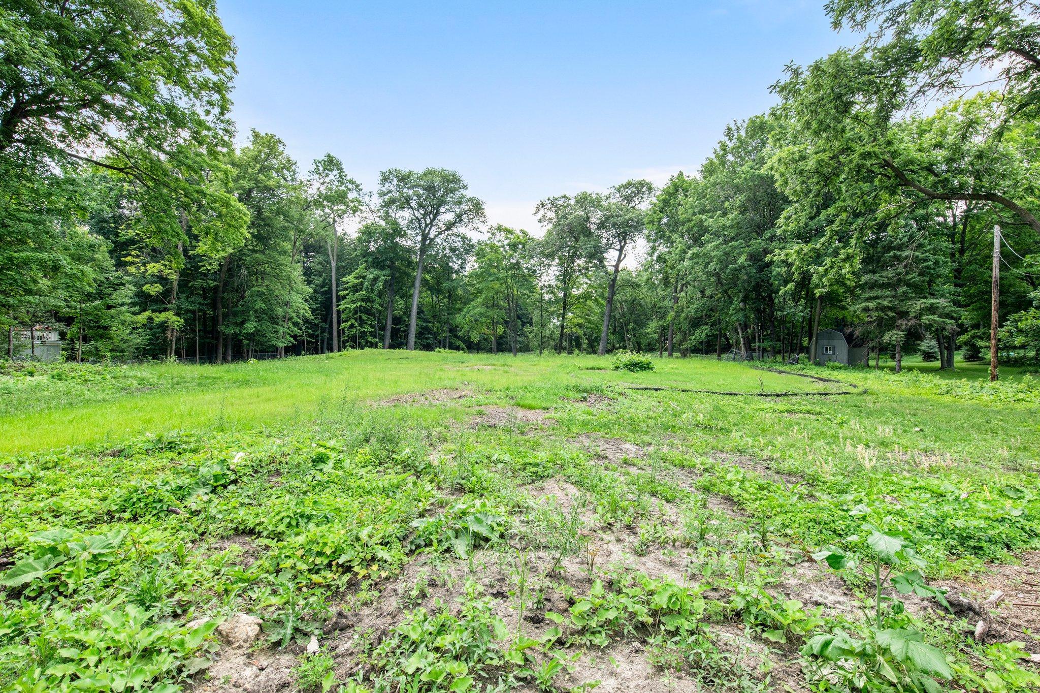 24695 Glen Road Property Photo 10