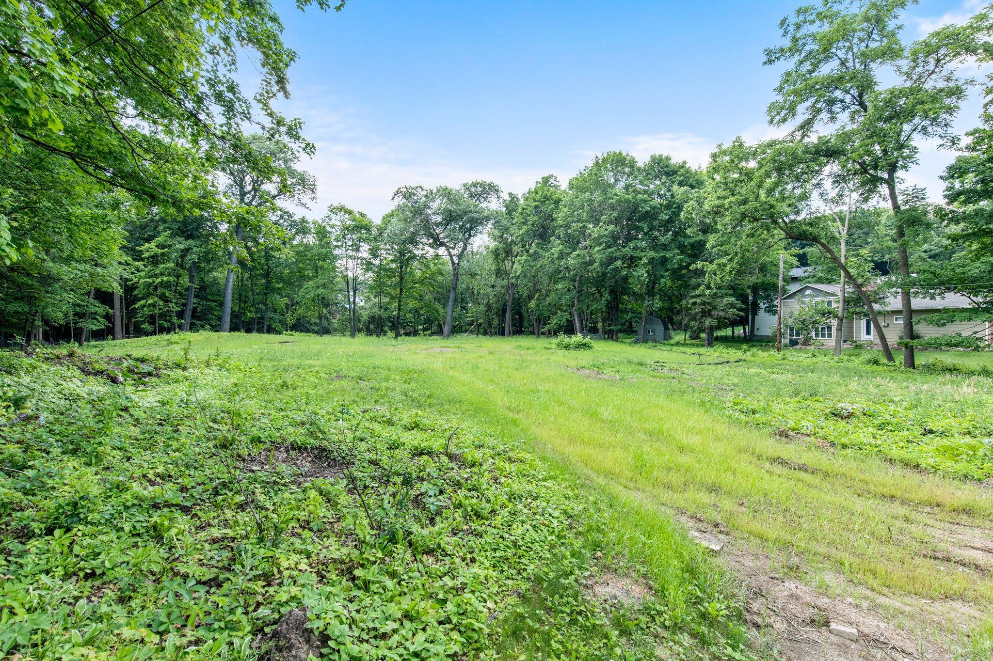 24695 Glen Road Property Photo 11