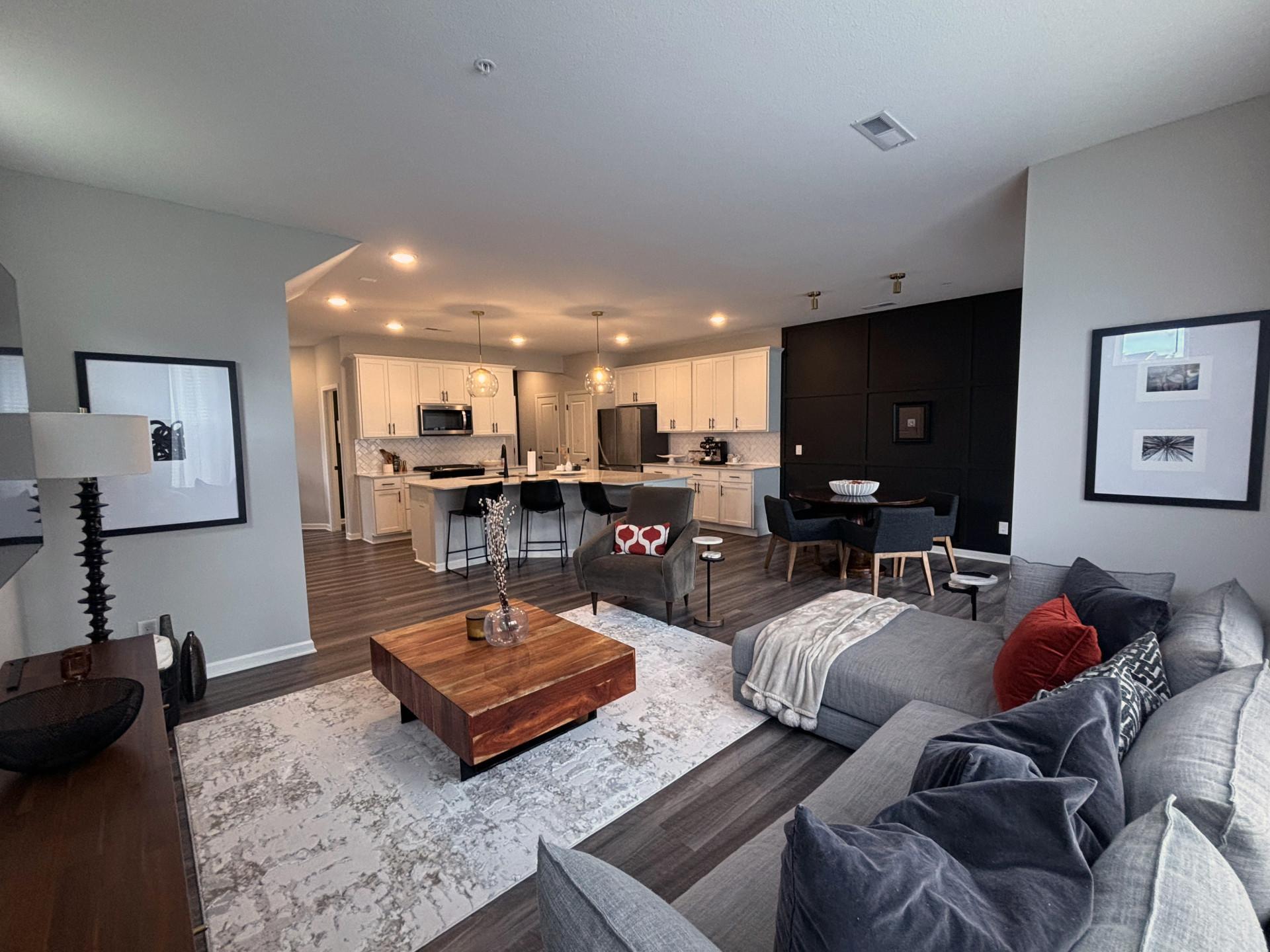212 Junco Road N Property Photo 4