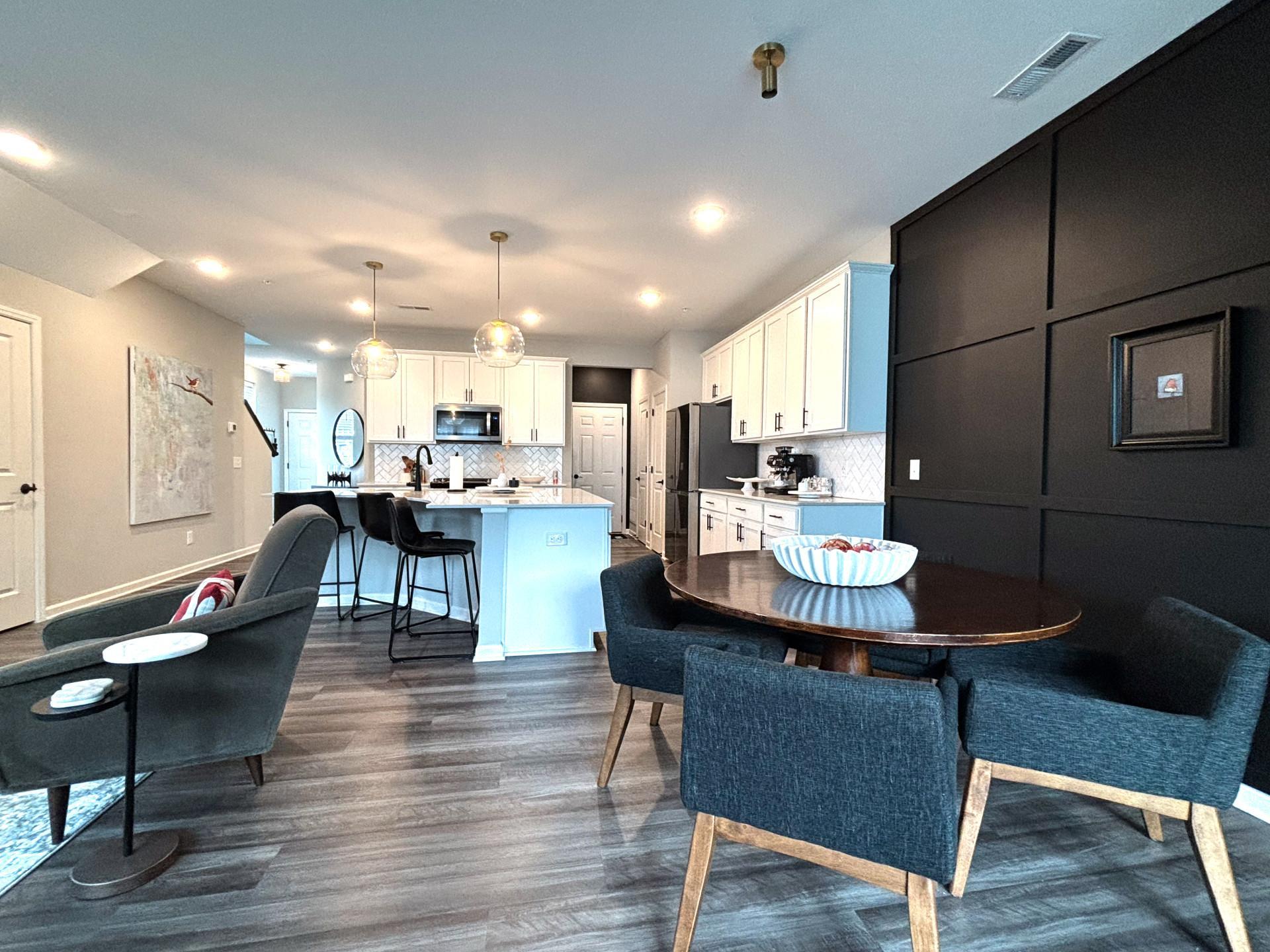 212 Junco Road N Property Photo 11