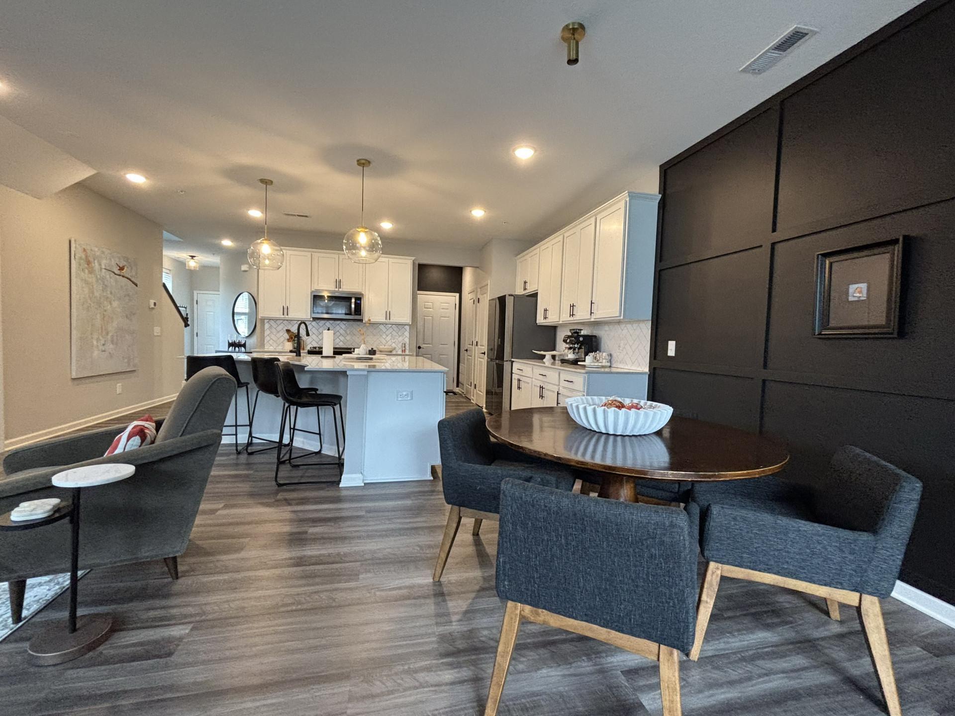 212 Junco Road N Property Photo 14