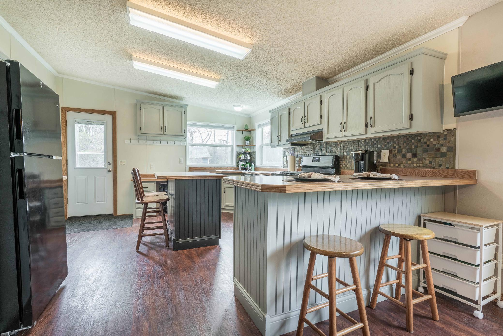 211 E Central Avenue Property Photo 11
